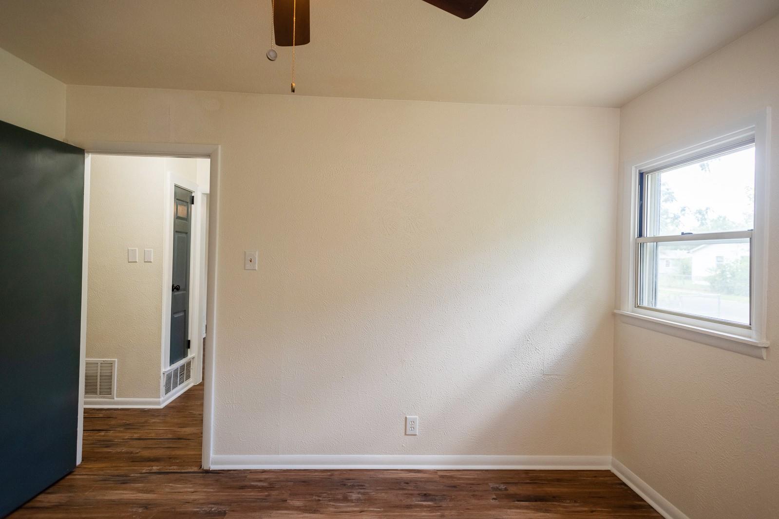 Image 30 of 36 For 302 Patton Dr