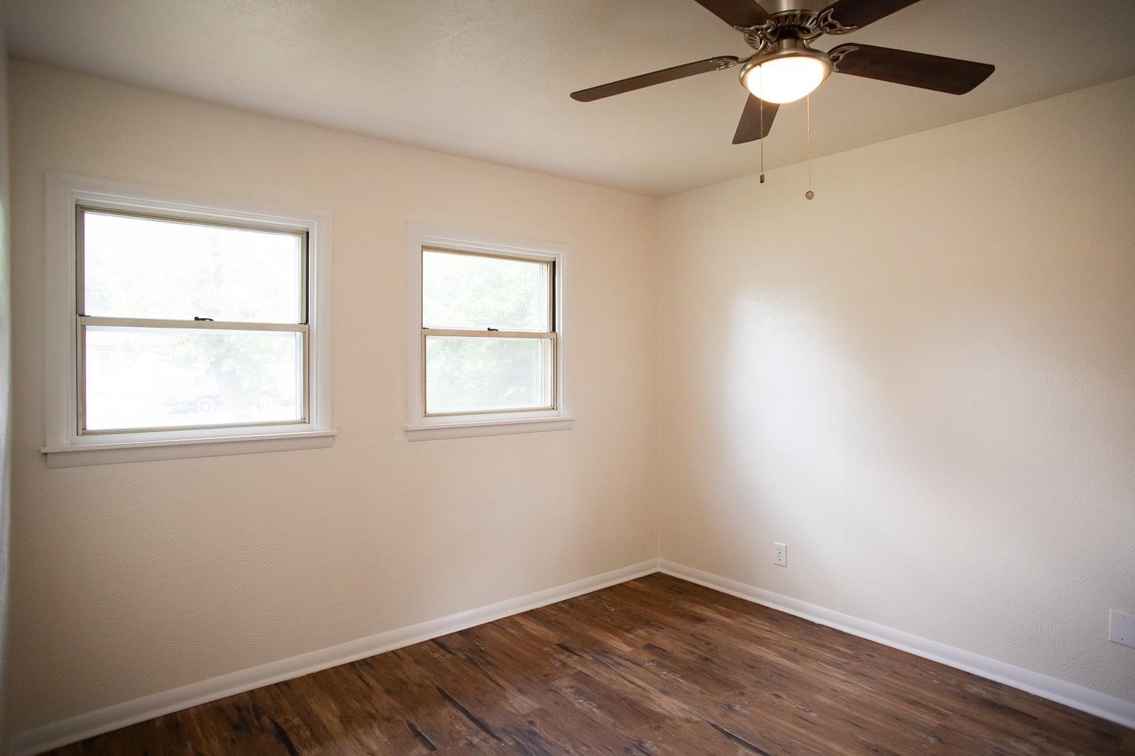 Image 32 of 36 For 302 Patton Dr