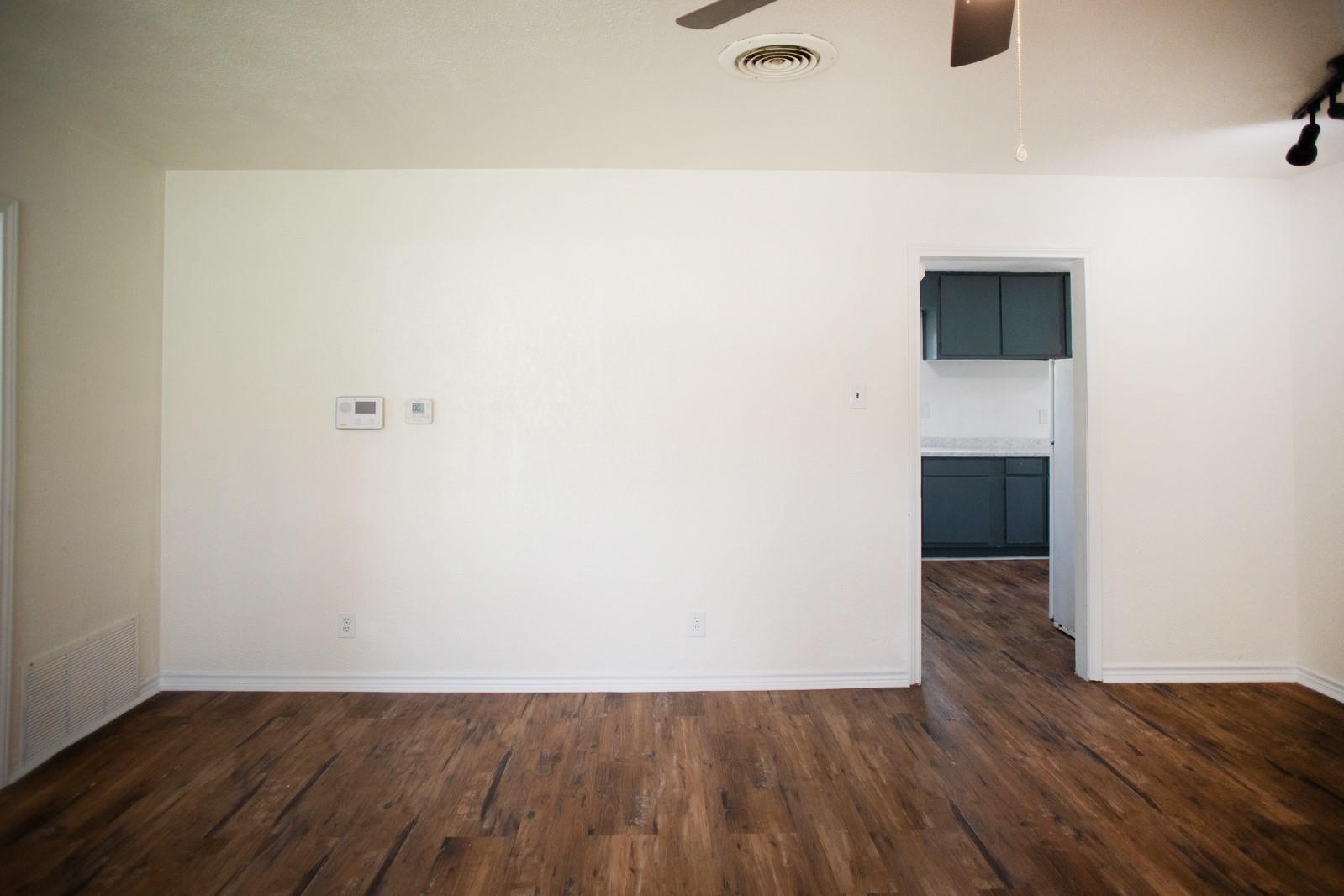 Image 4 of 36 For 302 Patton Dr