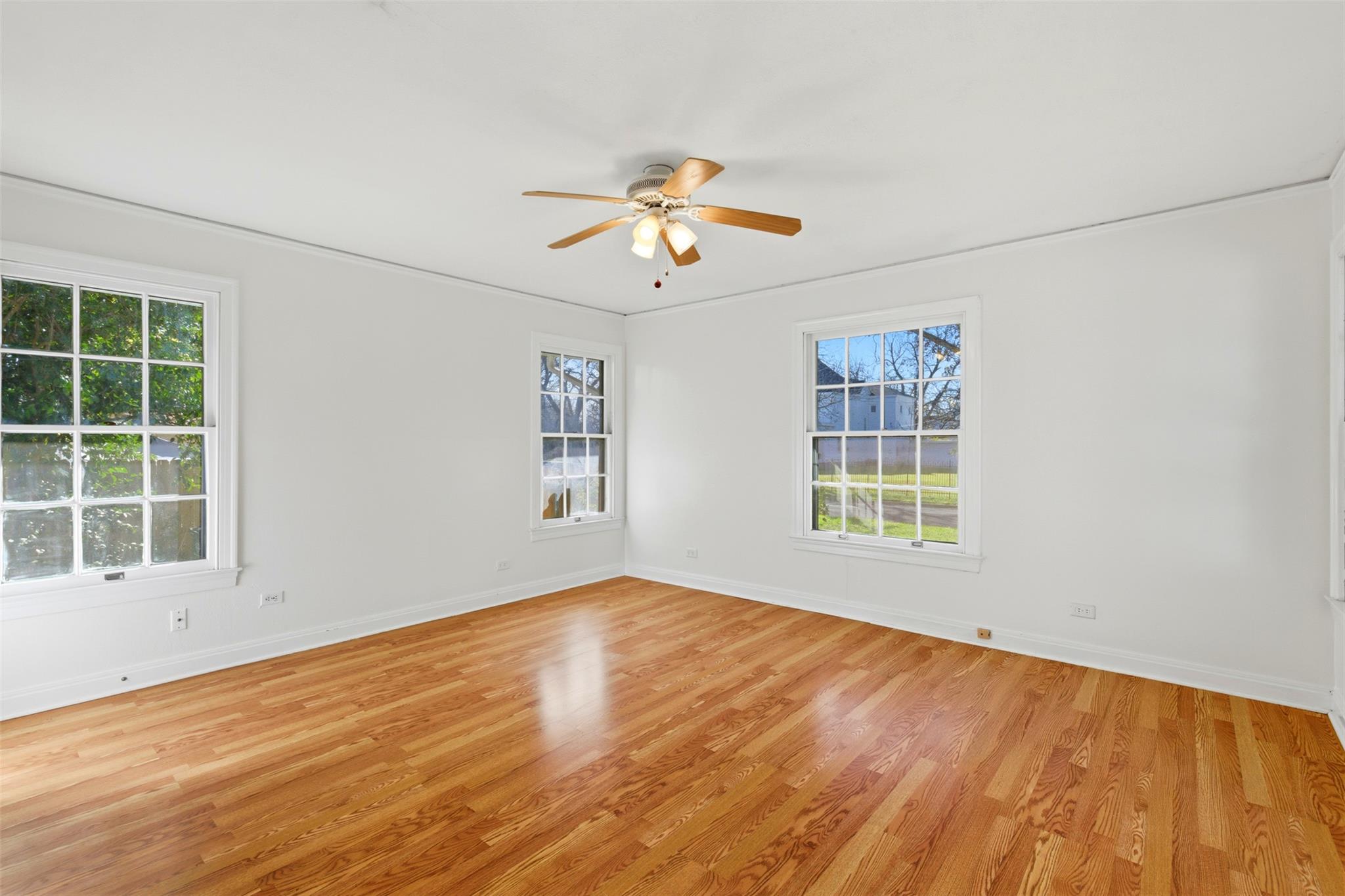 Image 12 of 22 For 1506 Grace St