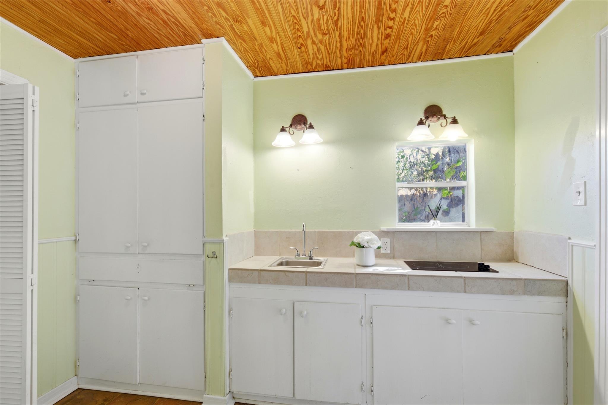 Image 20 of 22 For 1506 Grace St