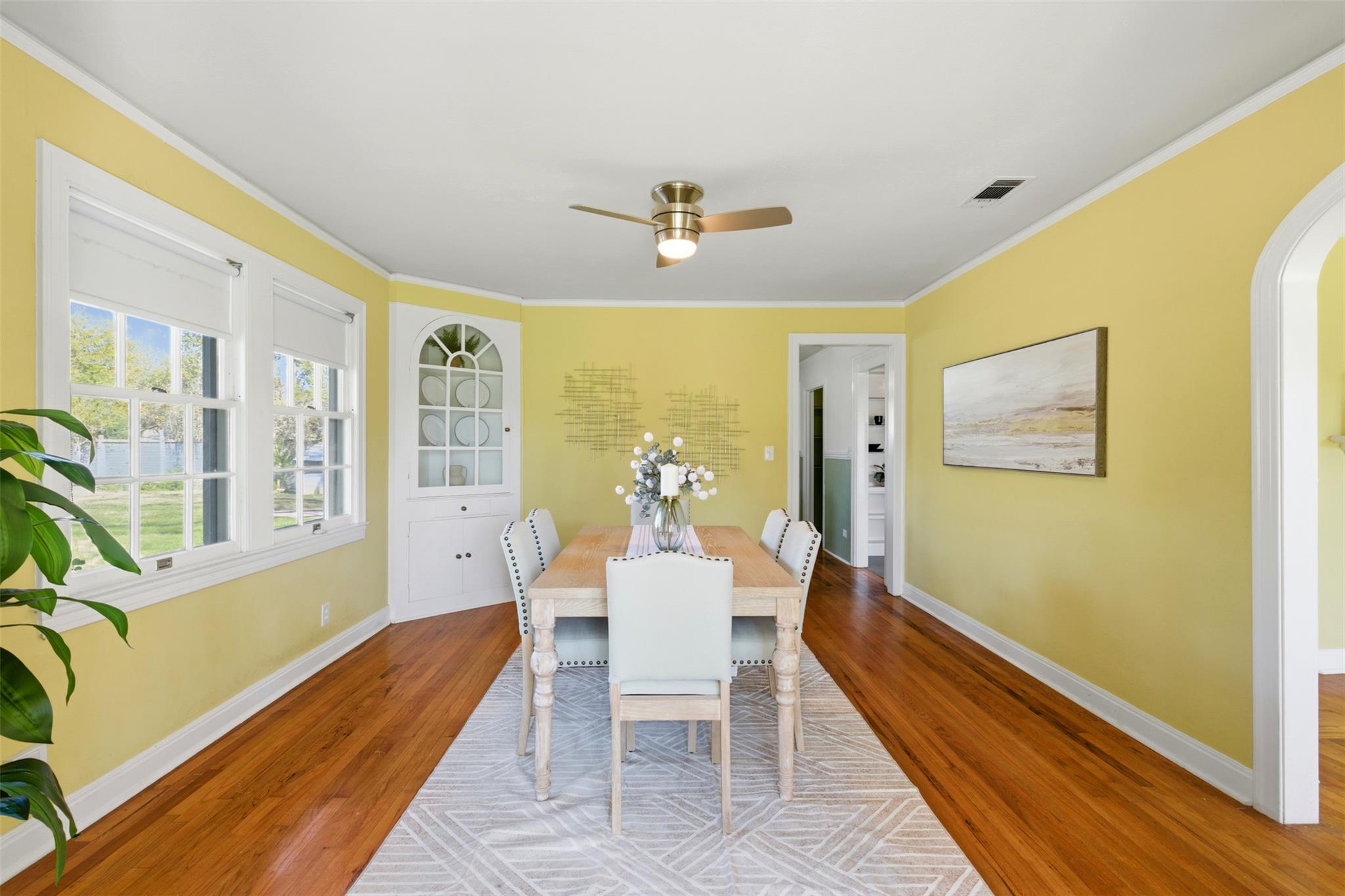 Image 4 of 22 For 1506 Grace St