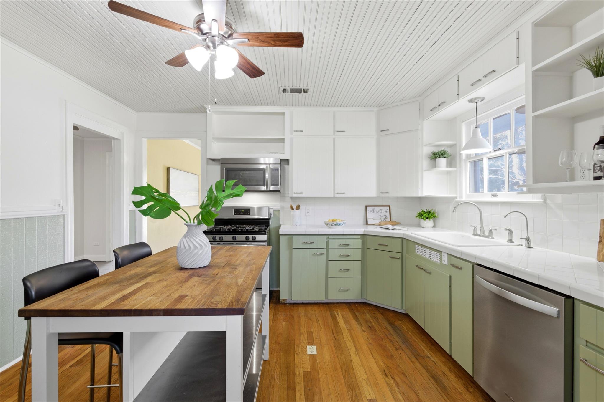 Image 6 of 22 For 1506 Grace St