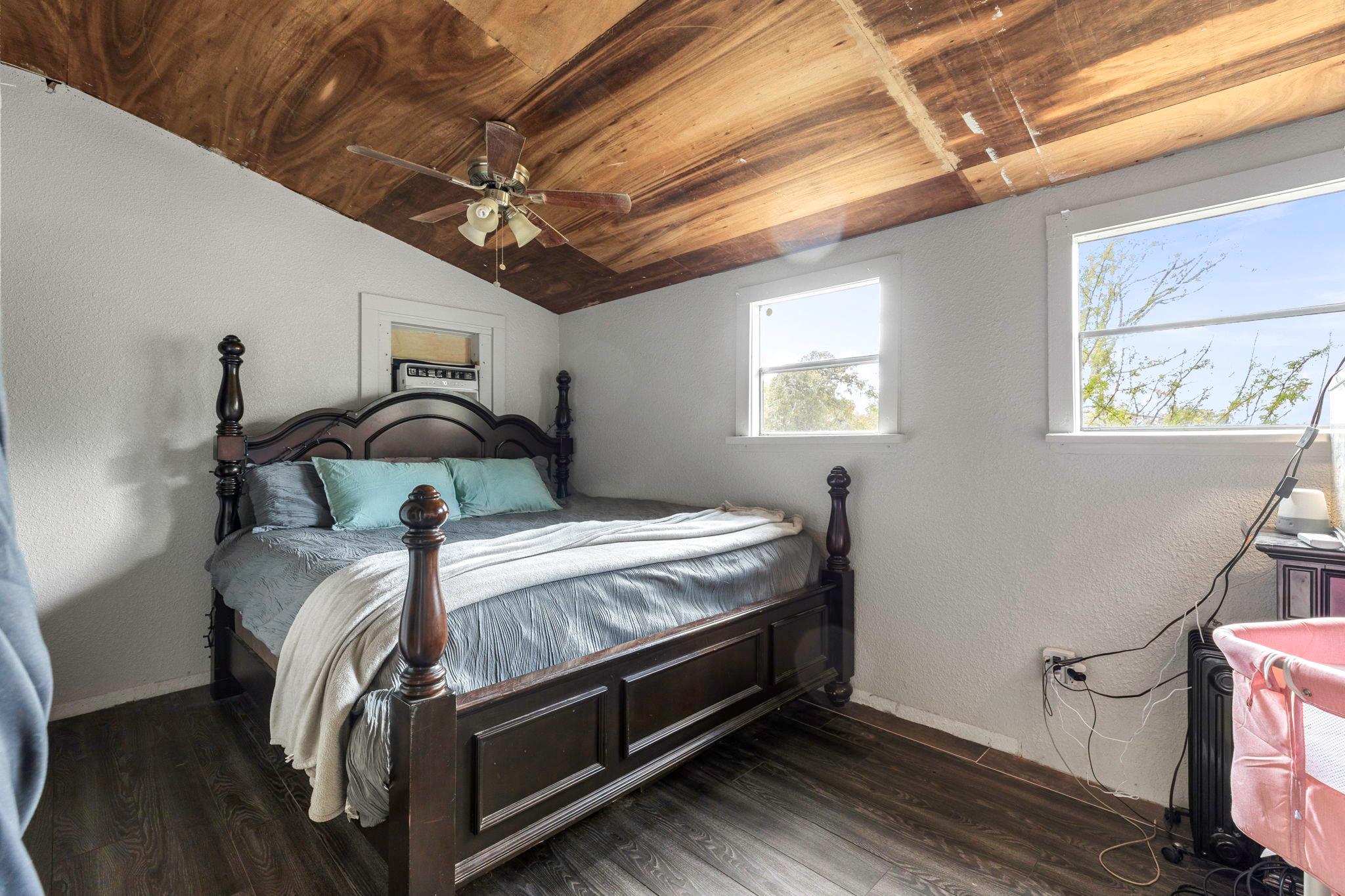 Image 30 of 40 For 771 Hillje Rd