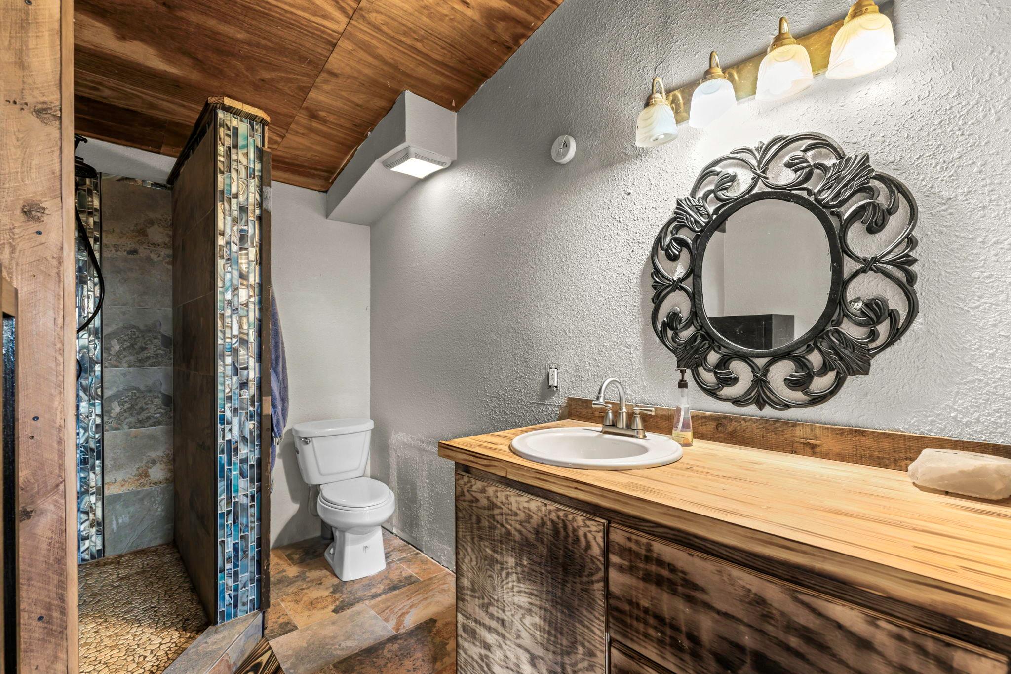 Image 31 of 40 For 771 Hillje Rd