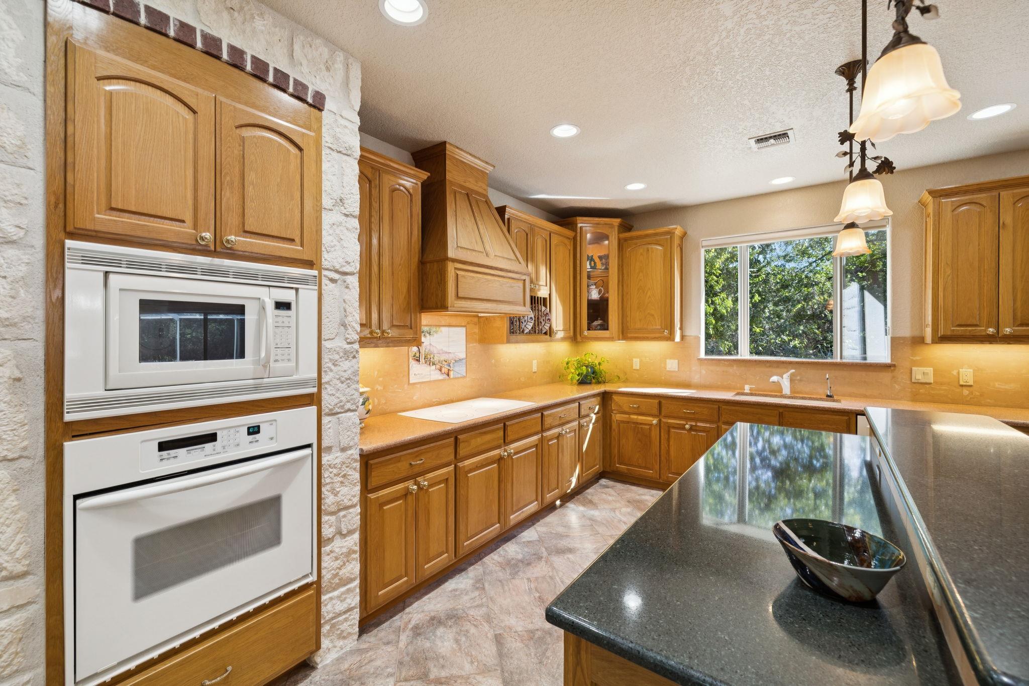 Image 14 of 34 For 85 Rio Colorado Dr