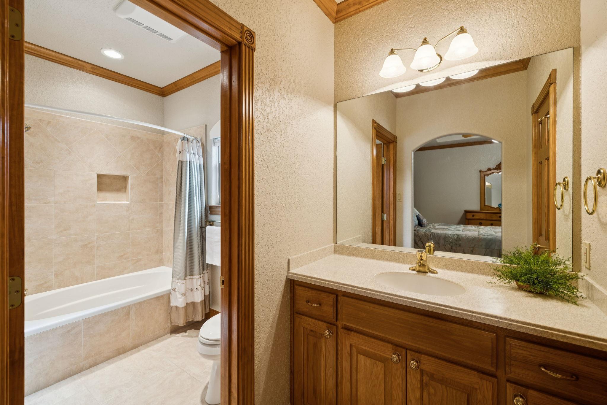 Image 19 of 34 For 85 Rio Colorado Dr