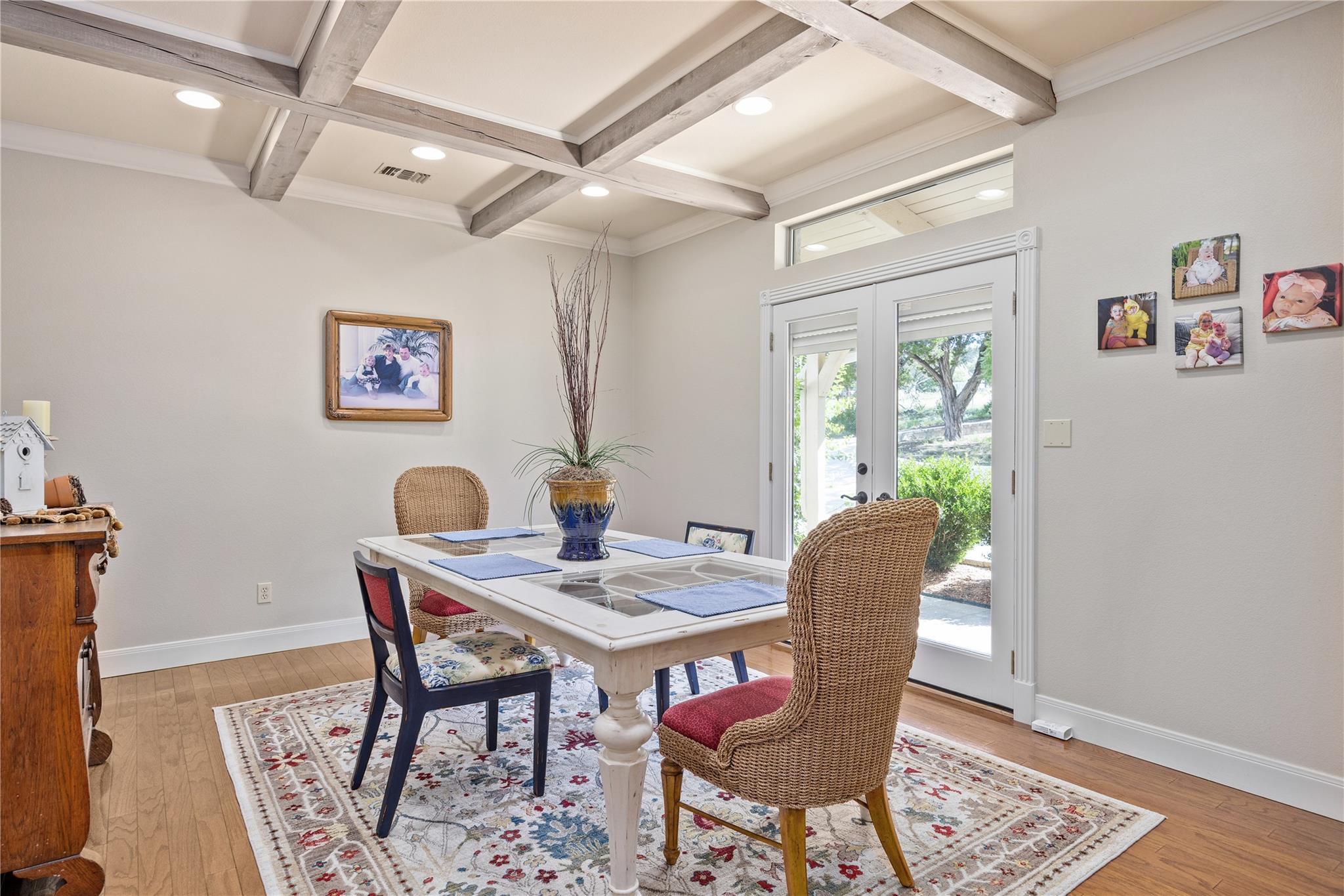 Image 15 of 39 For 125 Deer Haven Ln W