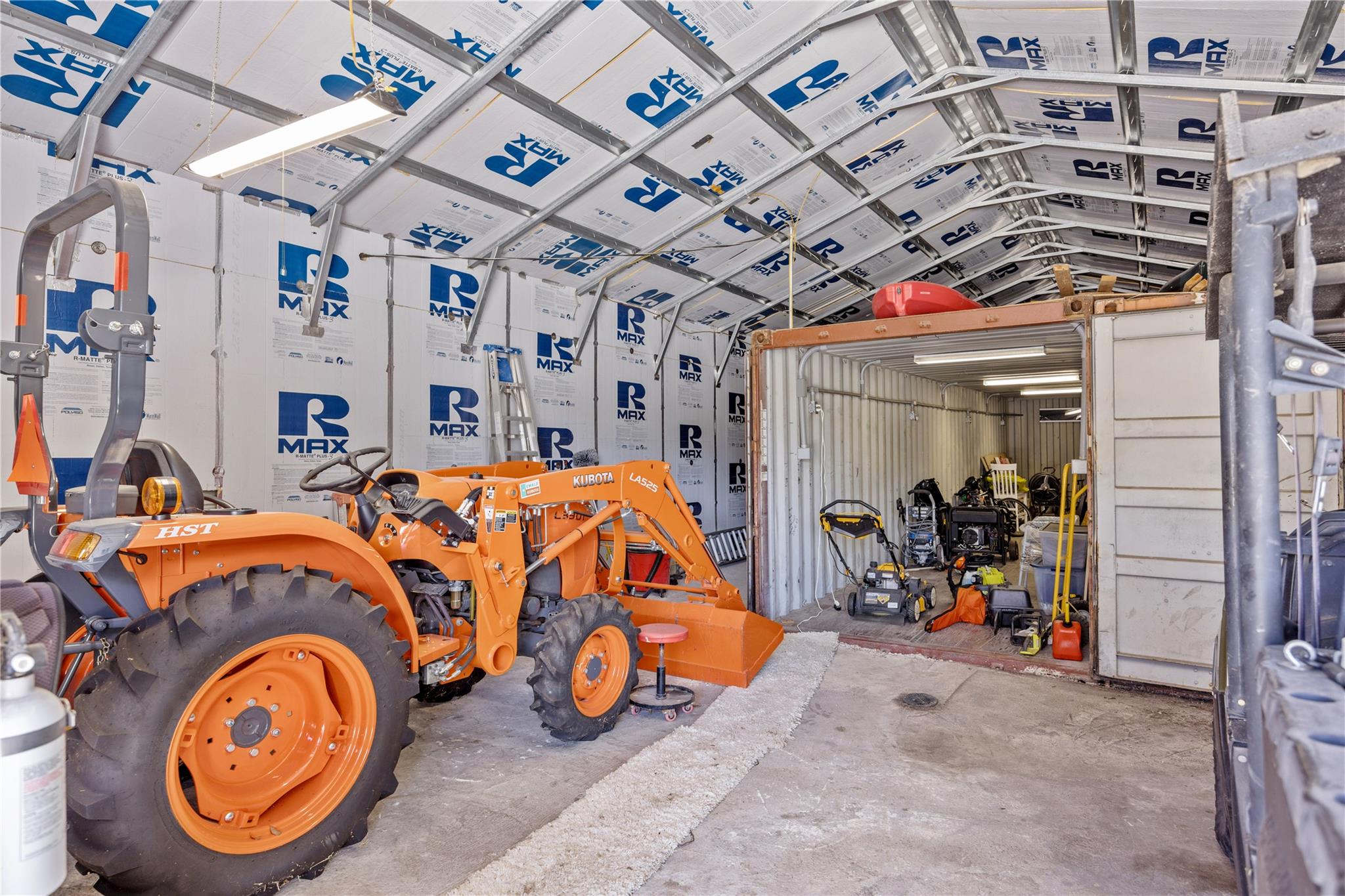 Image 33 of 39 For 125 Deer Haven Ln W