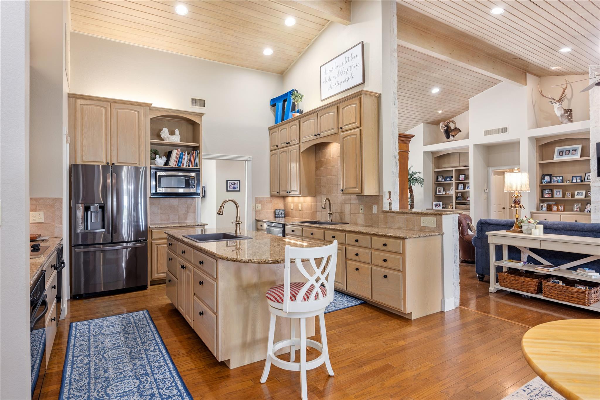 Image 8 of 39 For 125 Deer Haven Ln W