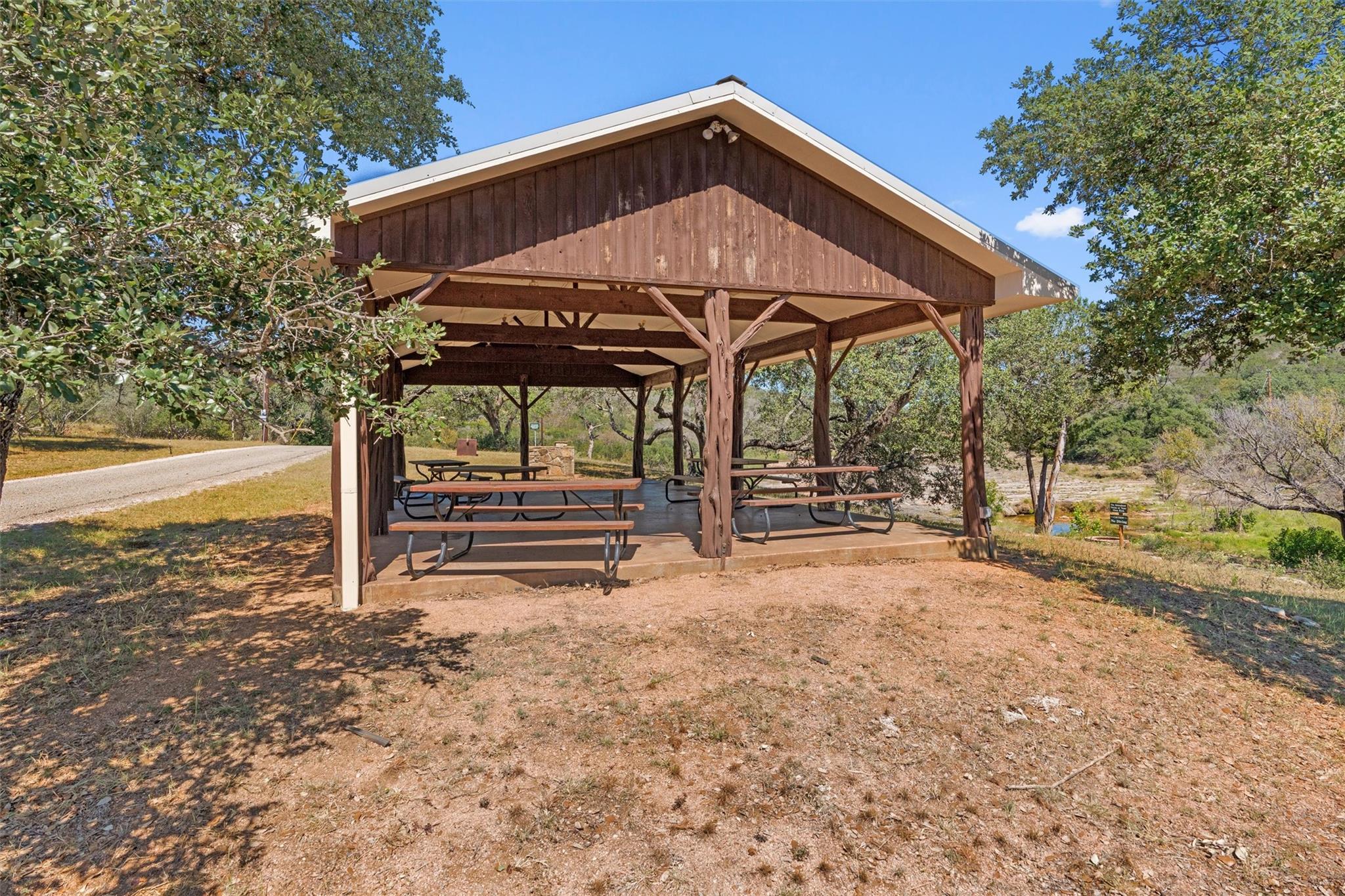 Image 37 of 40 For 235 Chestnut Xing