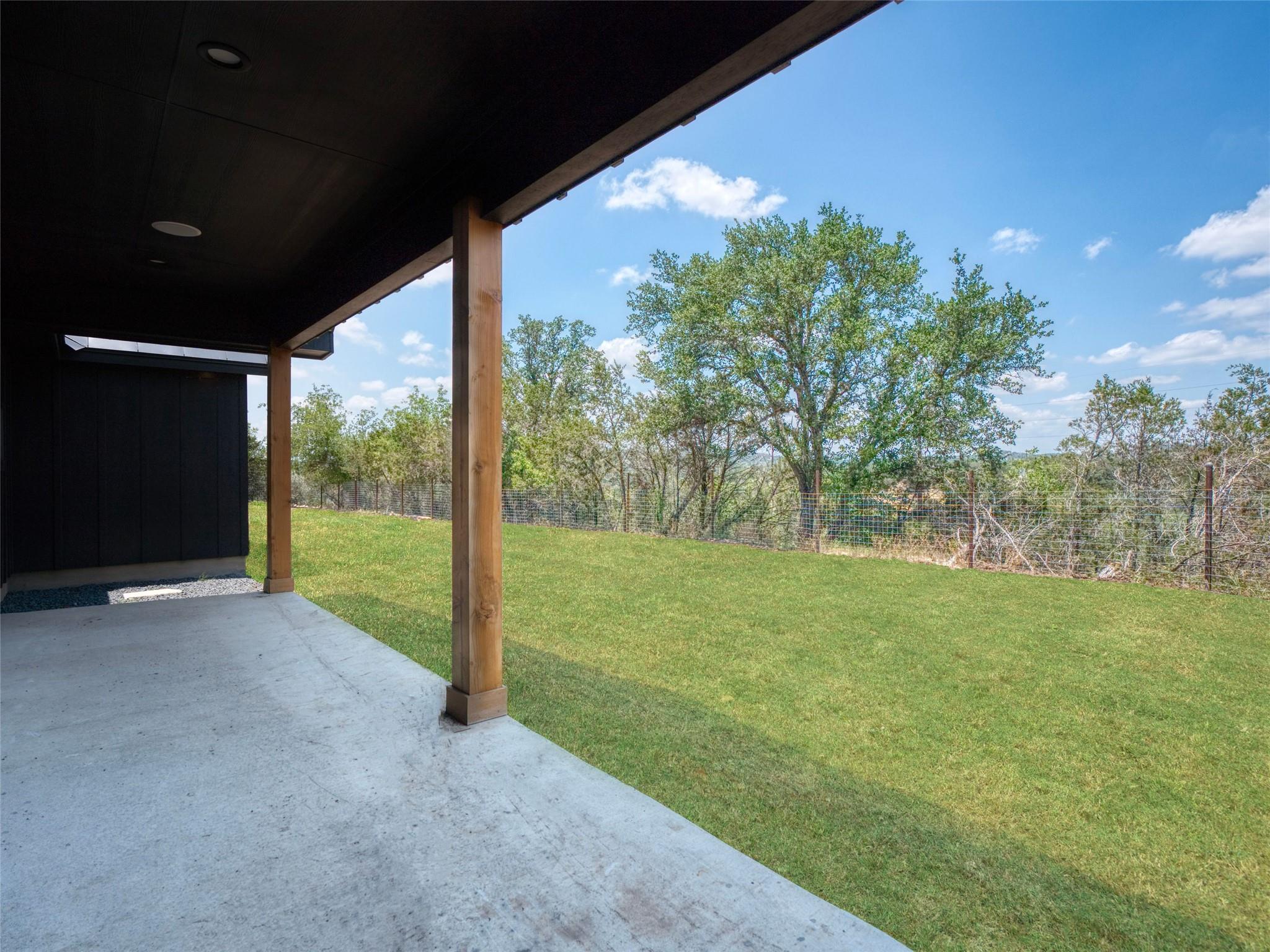 Image 32 of 40 For 148 Elm Cove Dr