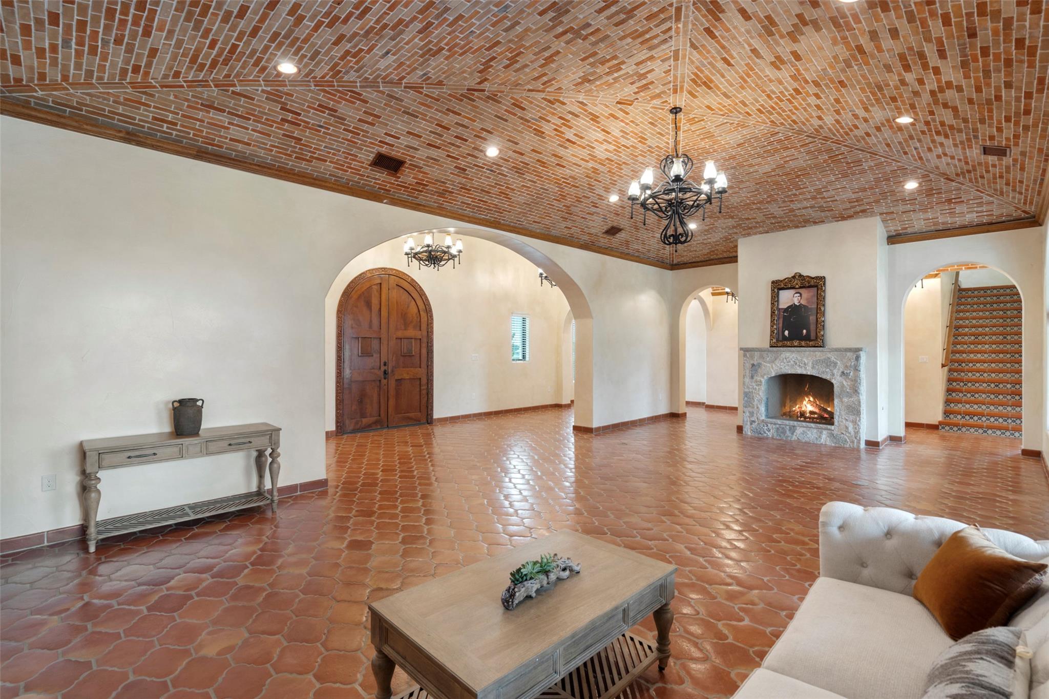 Image 2 of 40 For 108 Country Vista Ln