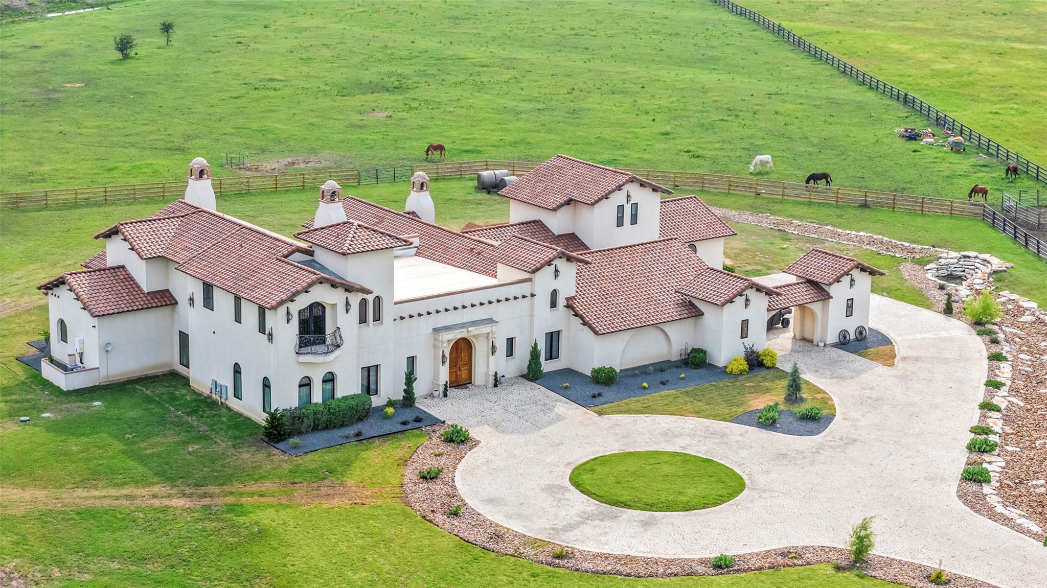 Image 3 of 40 For 108 Country Vista Ln