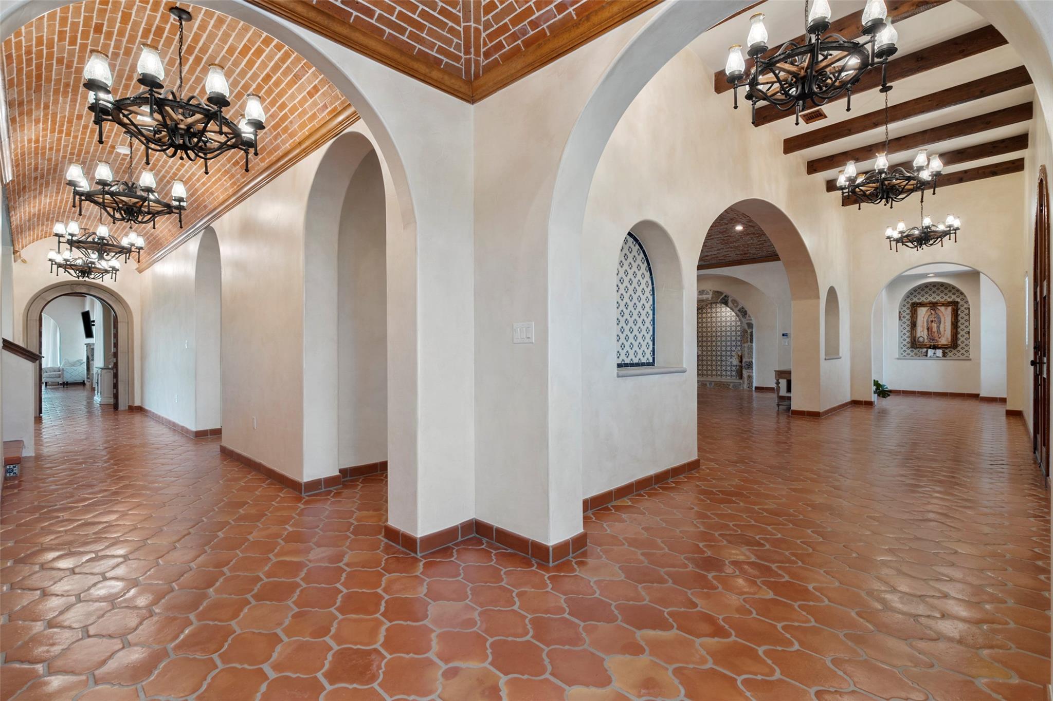 Image 6 of 40 For 108 Country Vista Ln