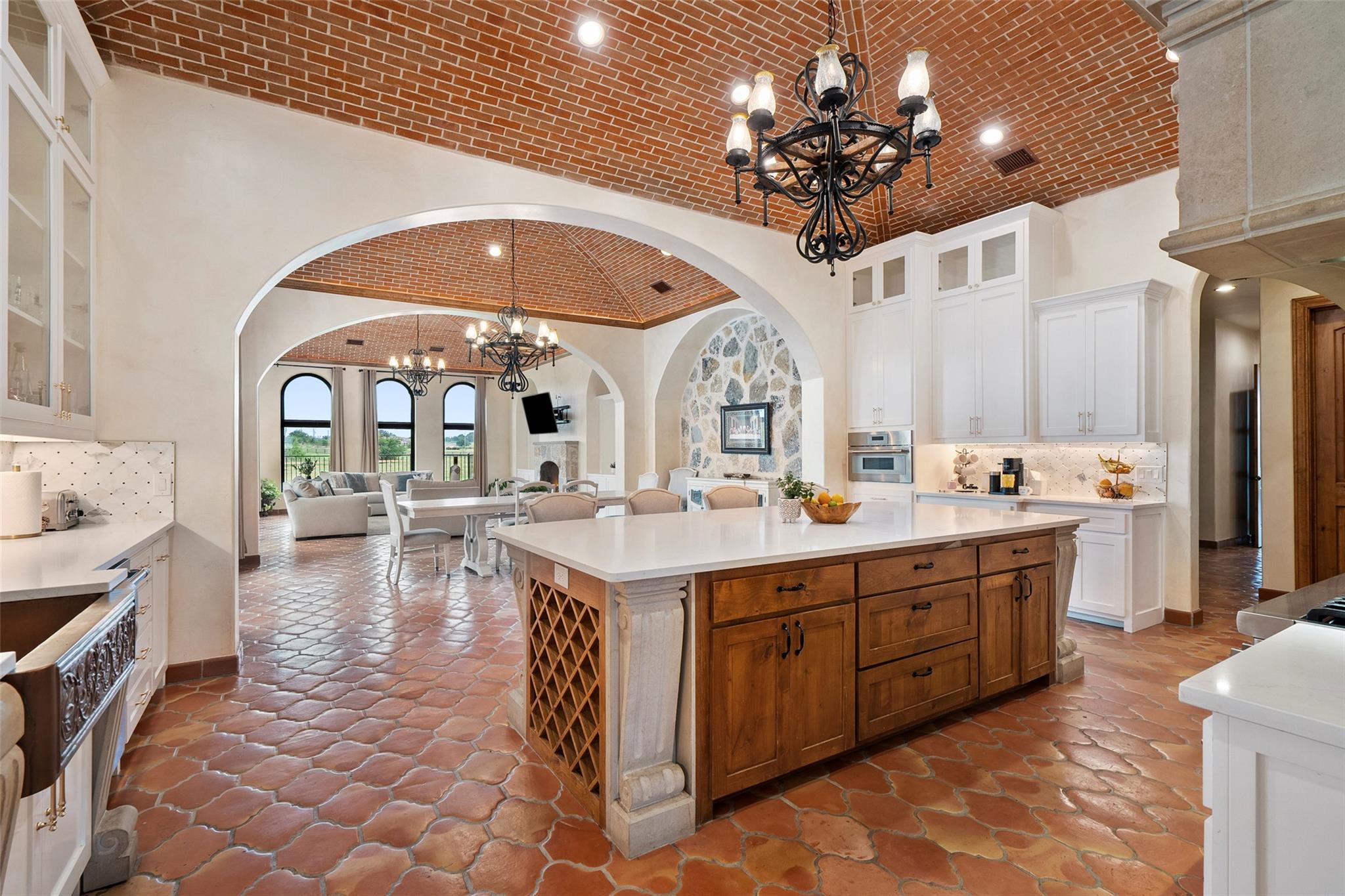 Image 9 of 40 For 108 Country Vista Ln