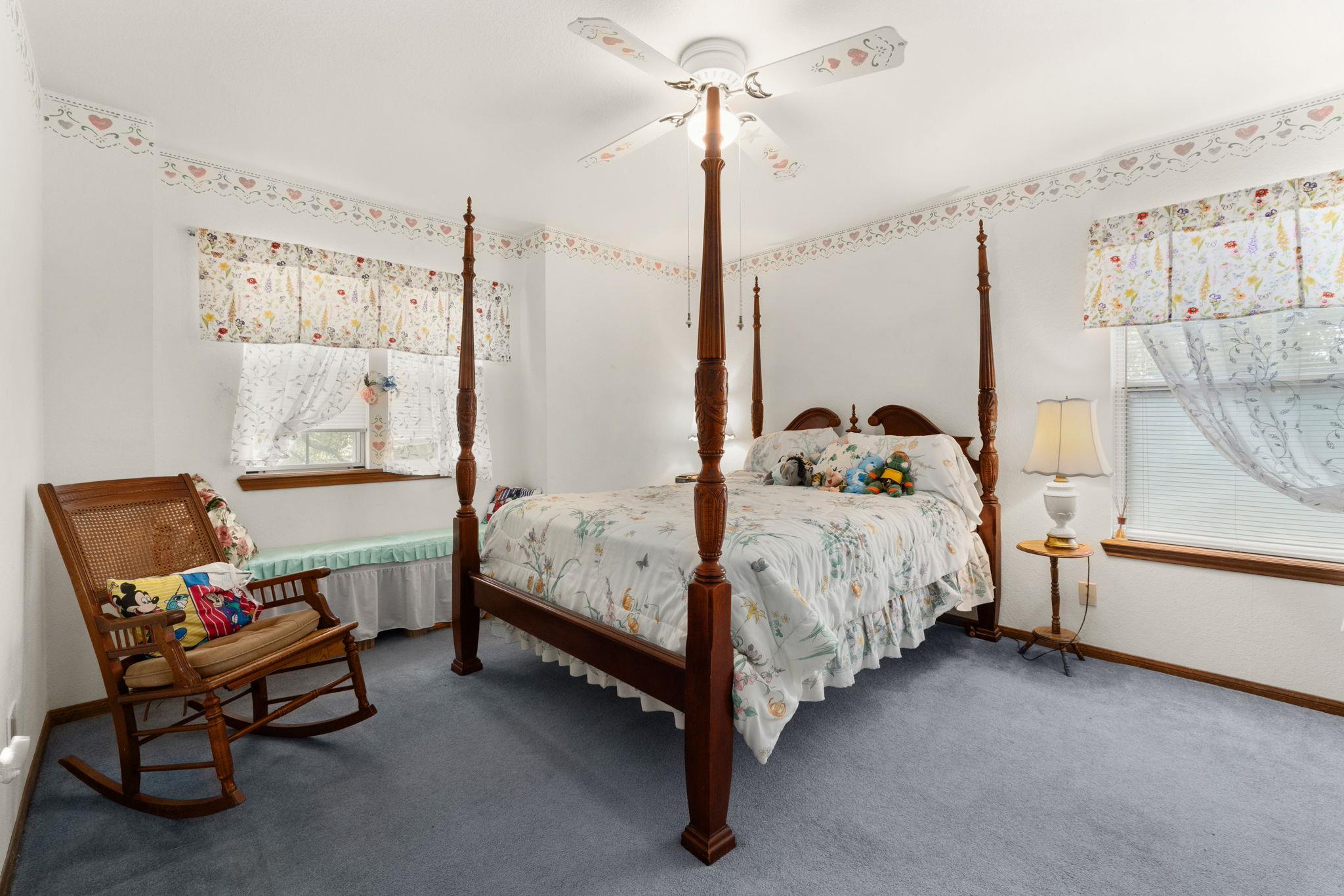 Image 28 of 39 For 1810 Freedom Ln