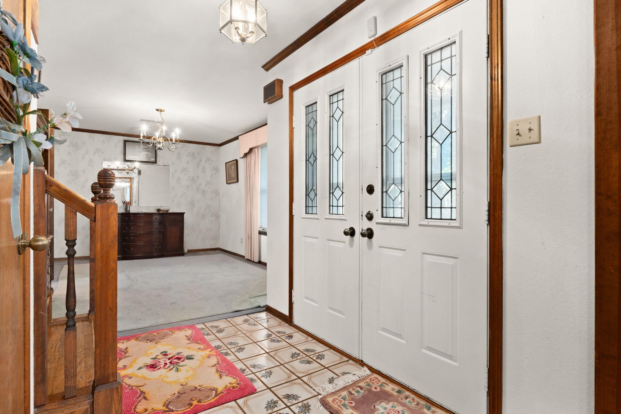 Image 4 of 39 For 1810 Freedom Ln