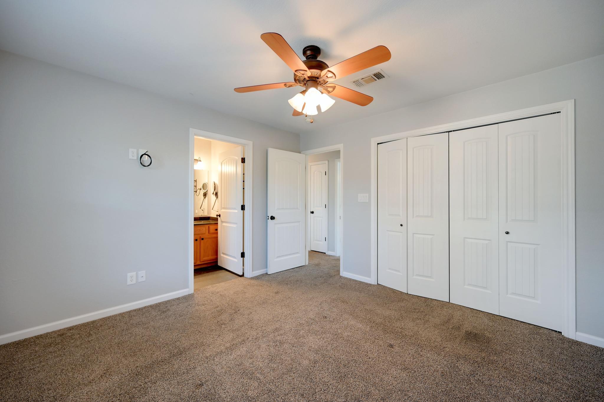 Image 15 of 40 For 141 Arnold Dr