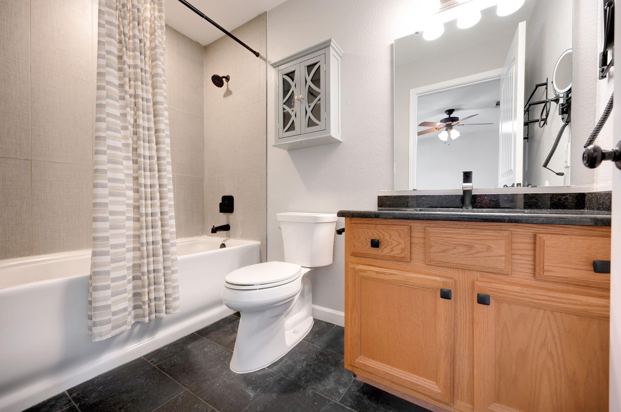 Image 16 of 40 For 141 Arnold Dr