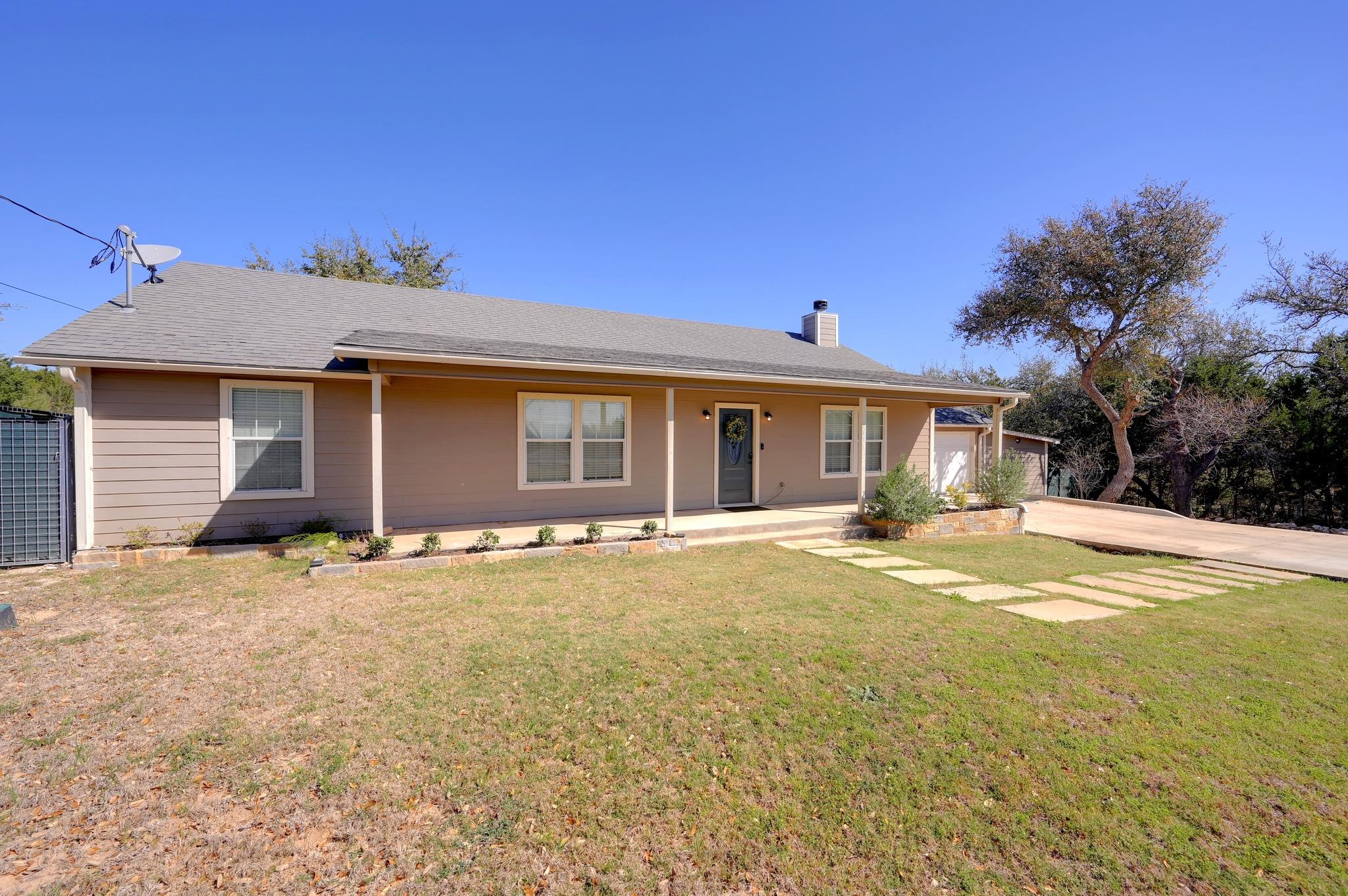 Image 4 of 40 For 141 Arnold Dr