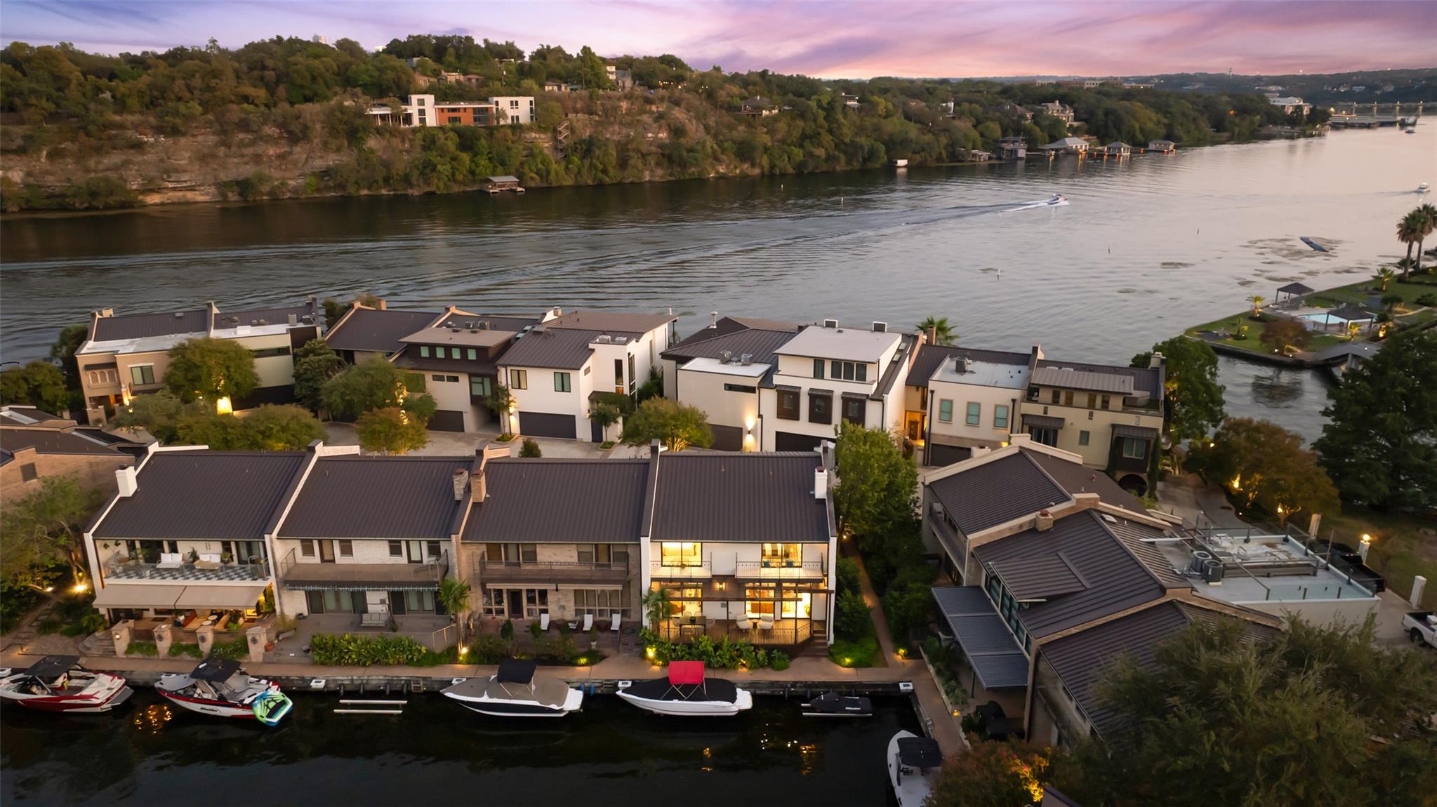 Details for 2431 Westlake Dr, Austin, TX 78746