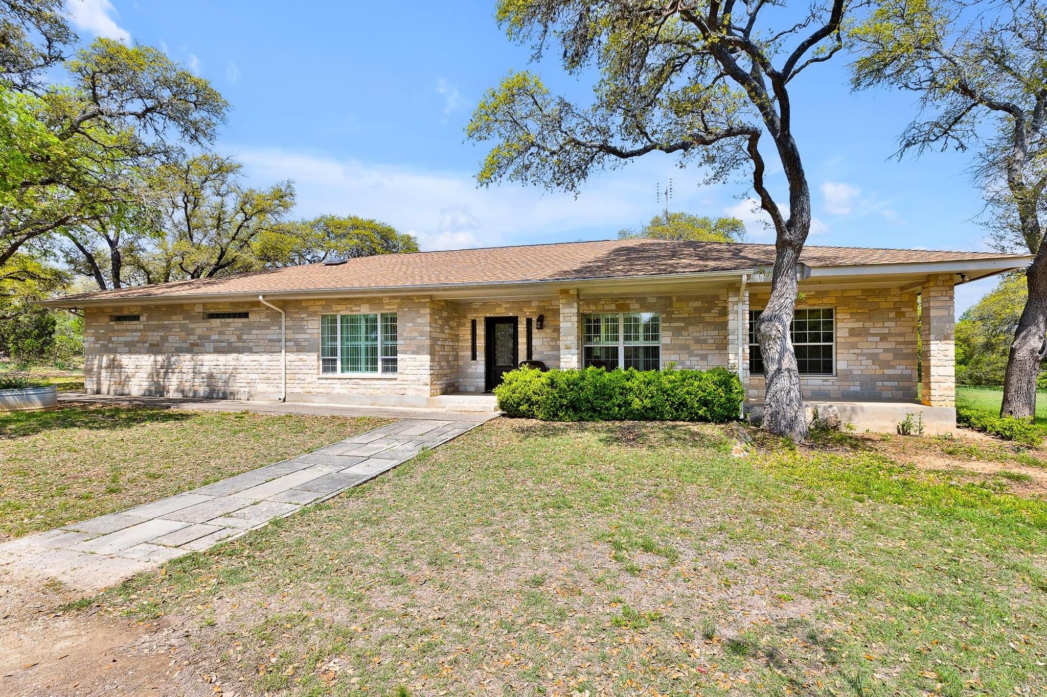 Details for 297 Carpers Trl Trl, Fischer, TX 78623