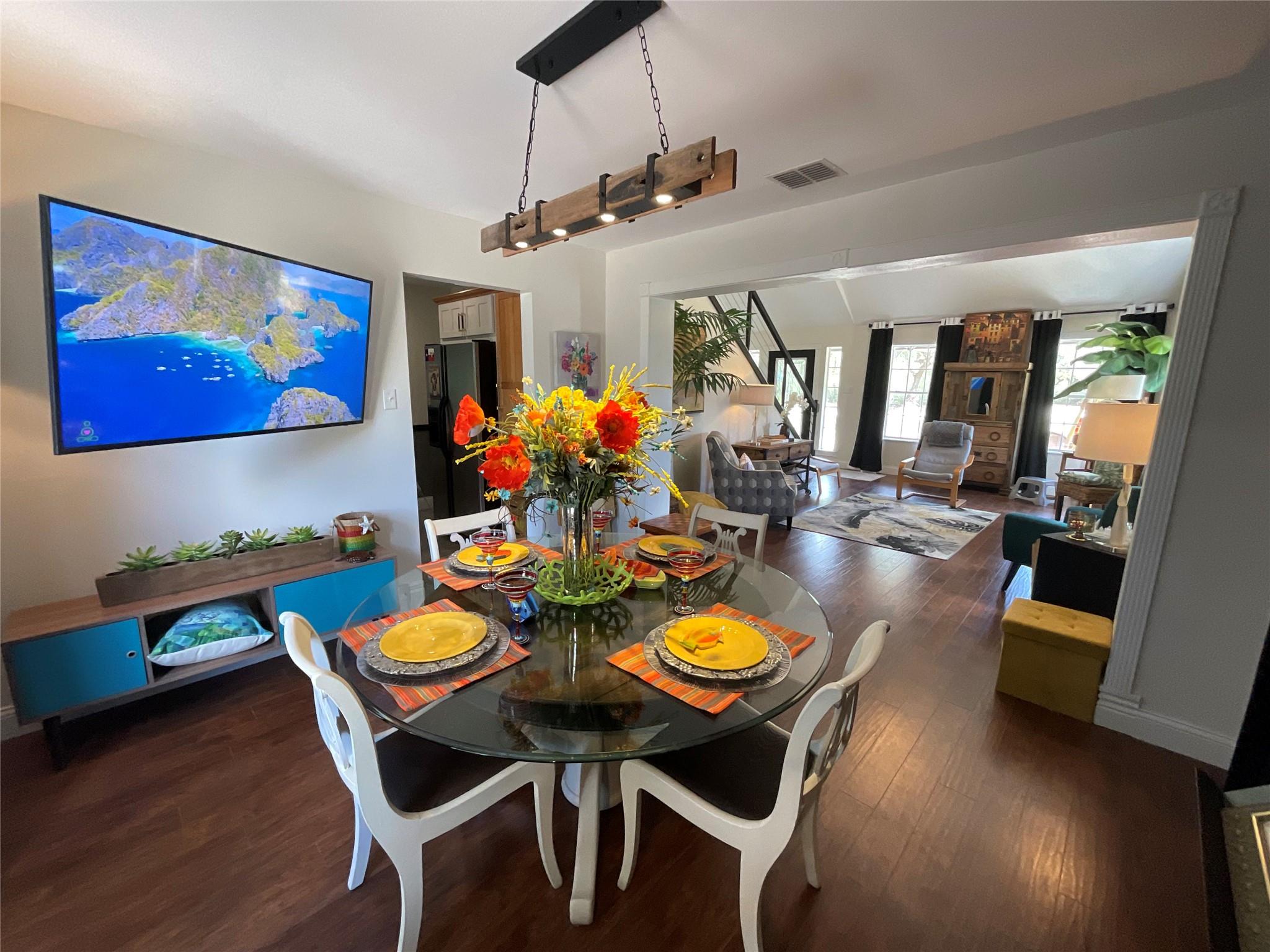 Image 12 of 39 For 322-342 Whispering Woods Dr