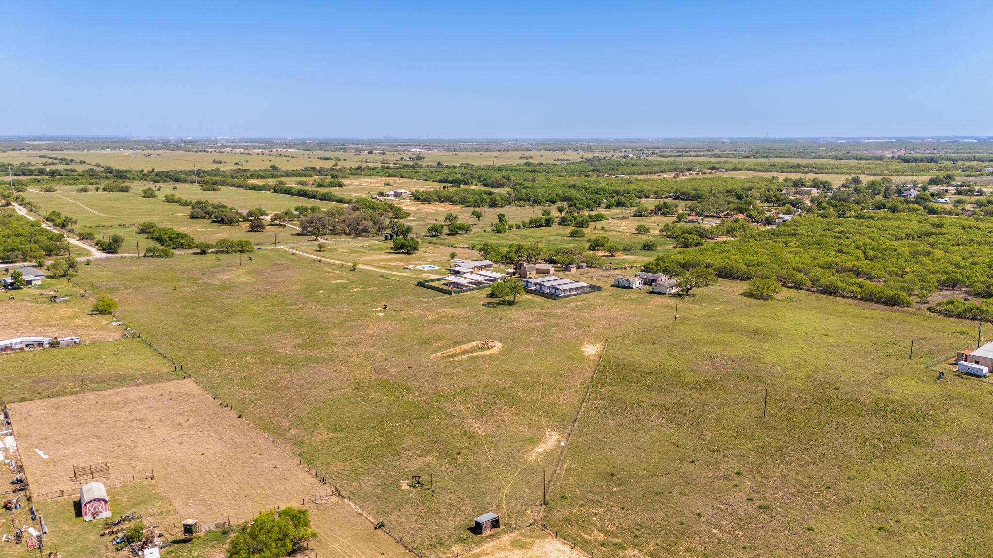 Details for 5800 Curran Dr, Von Ormy, TX 78073