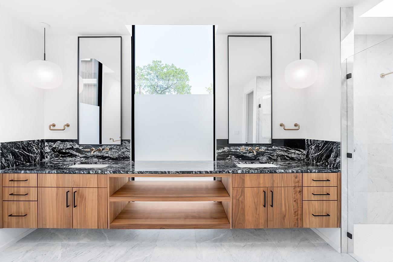 Image 15 of 28 For 2001 Melridge Pl