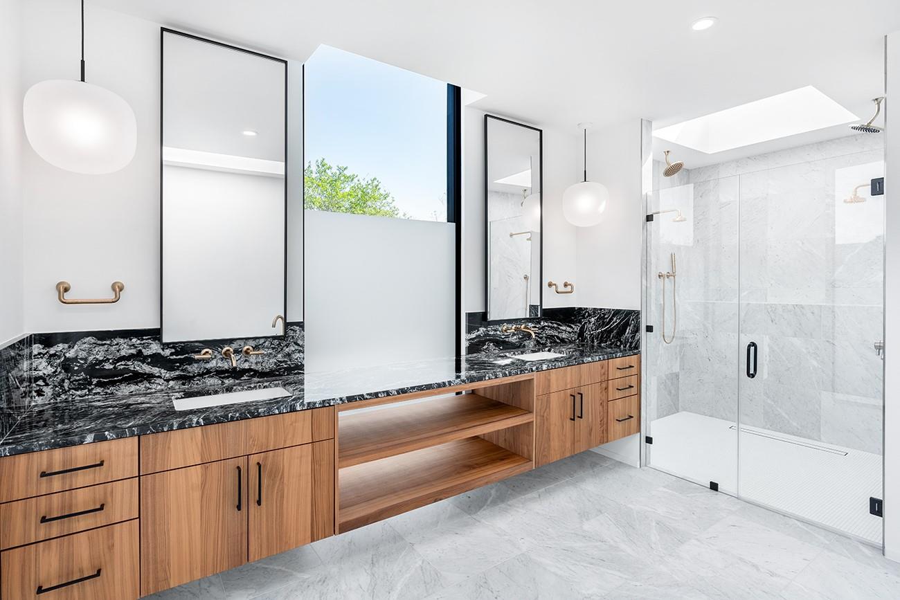 Image 17 of 28 For 2001 Melridge Pl