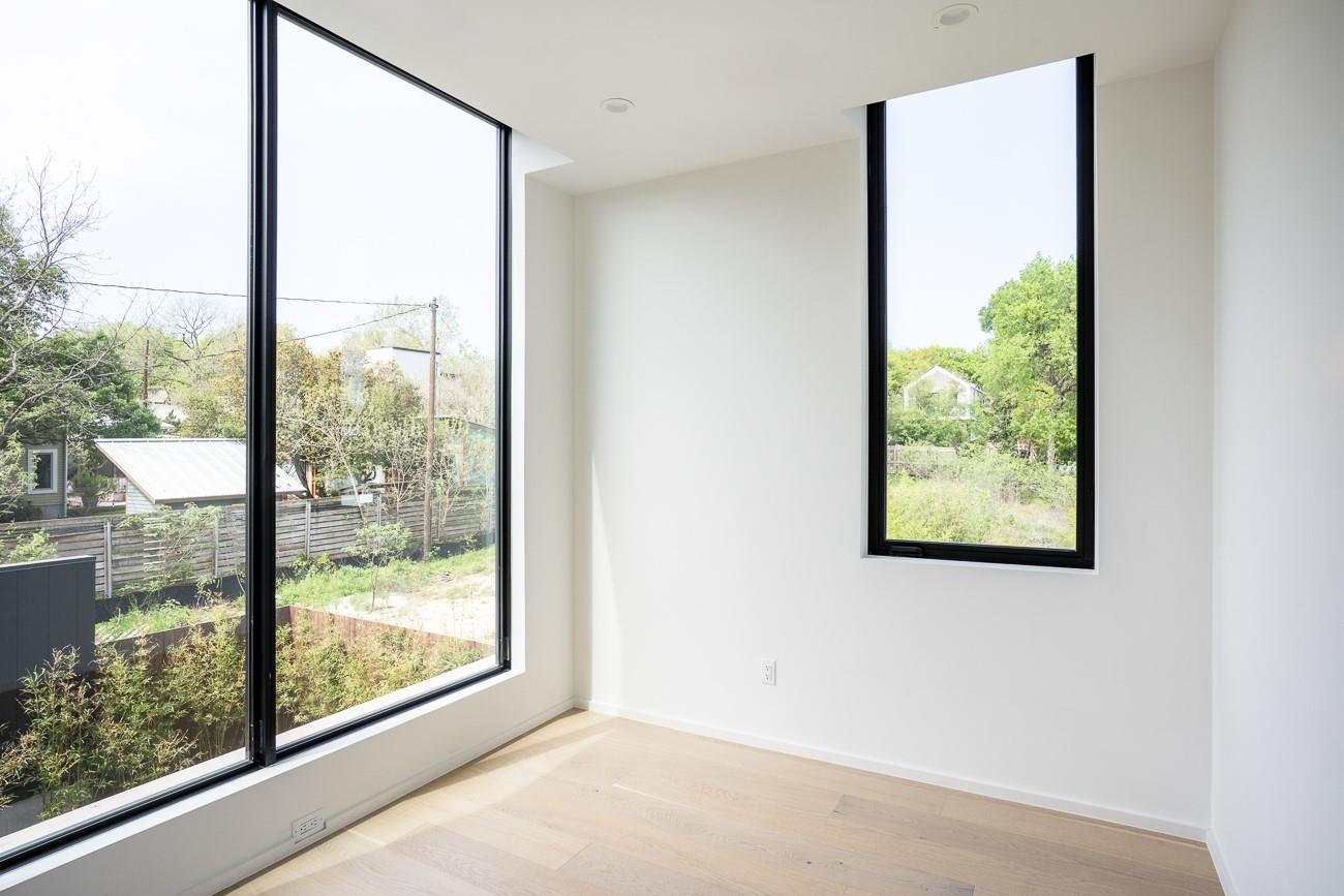 Image 20 of 28 For 2001 Melridge Pl