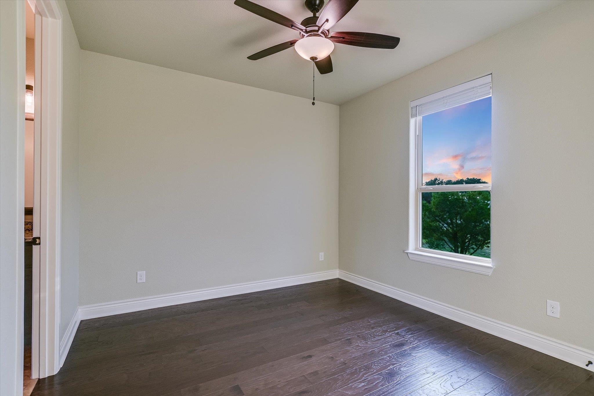 Image 28 of 40 For 4275 Fm 3405