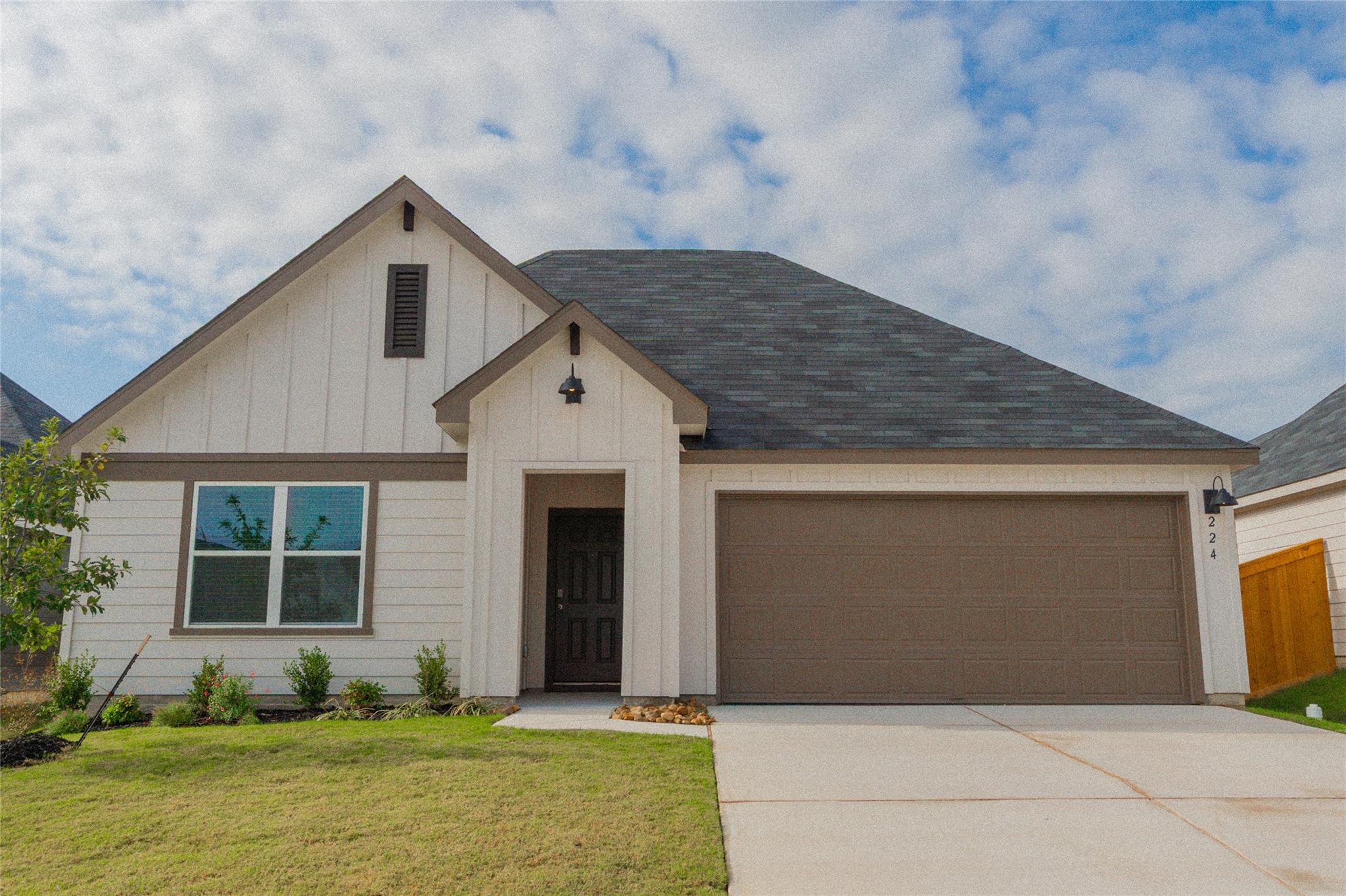 Details for 224 Las Lomas Dr, San Marcos, TX 78666