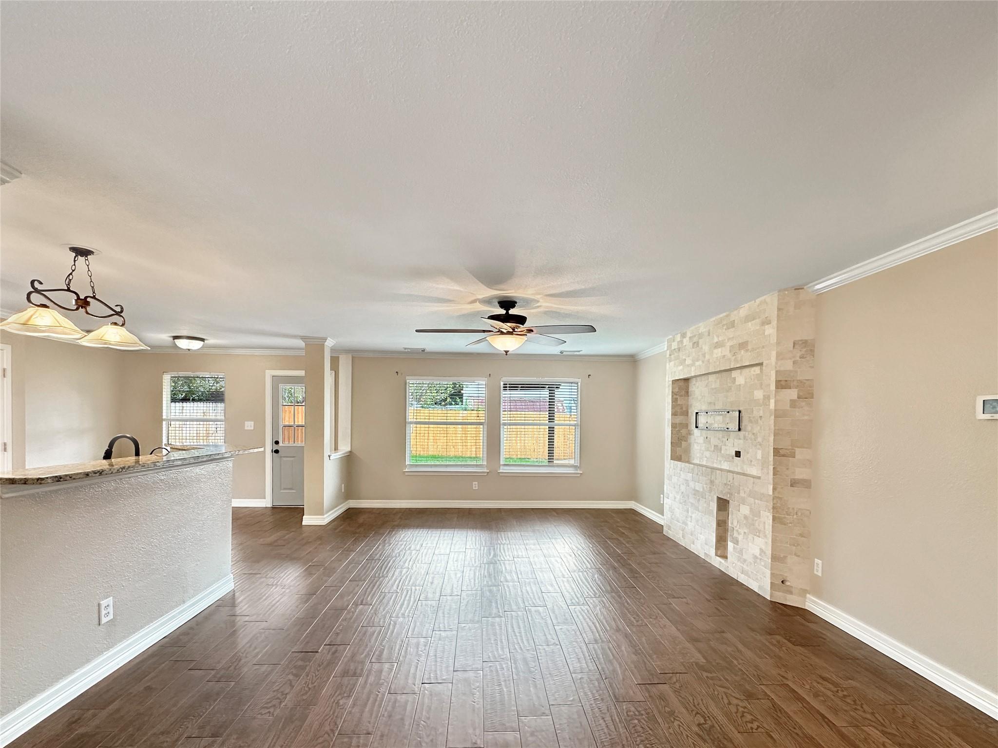 Image 3 of 21 For 1631 Sunshine Peak