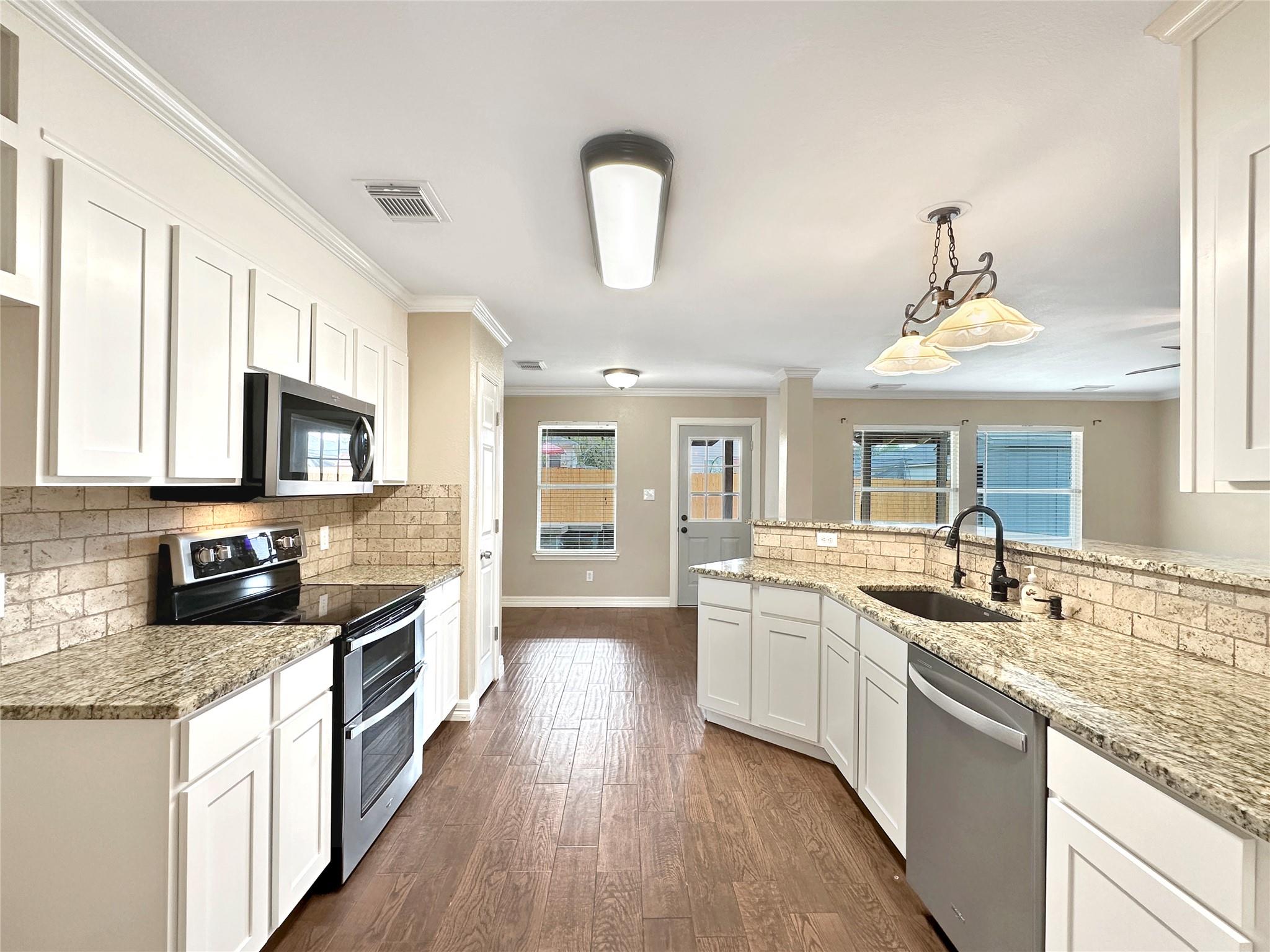 Image 6 of 21 For 1631 Sunshine Peak