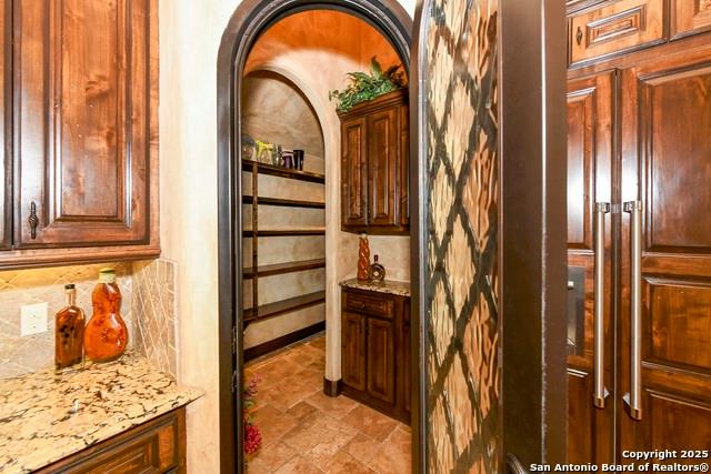 Image 10 of 30 For 464 Paradise Hls