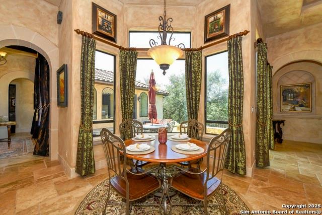 Image 6 of 30 For 464 Paradise Hls