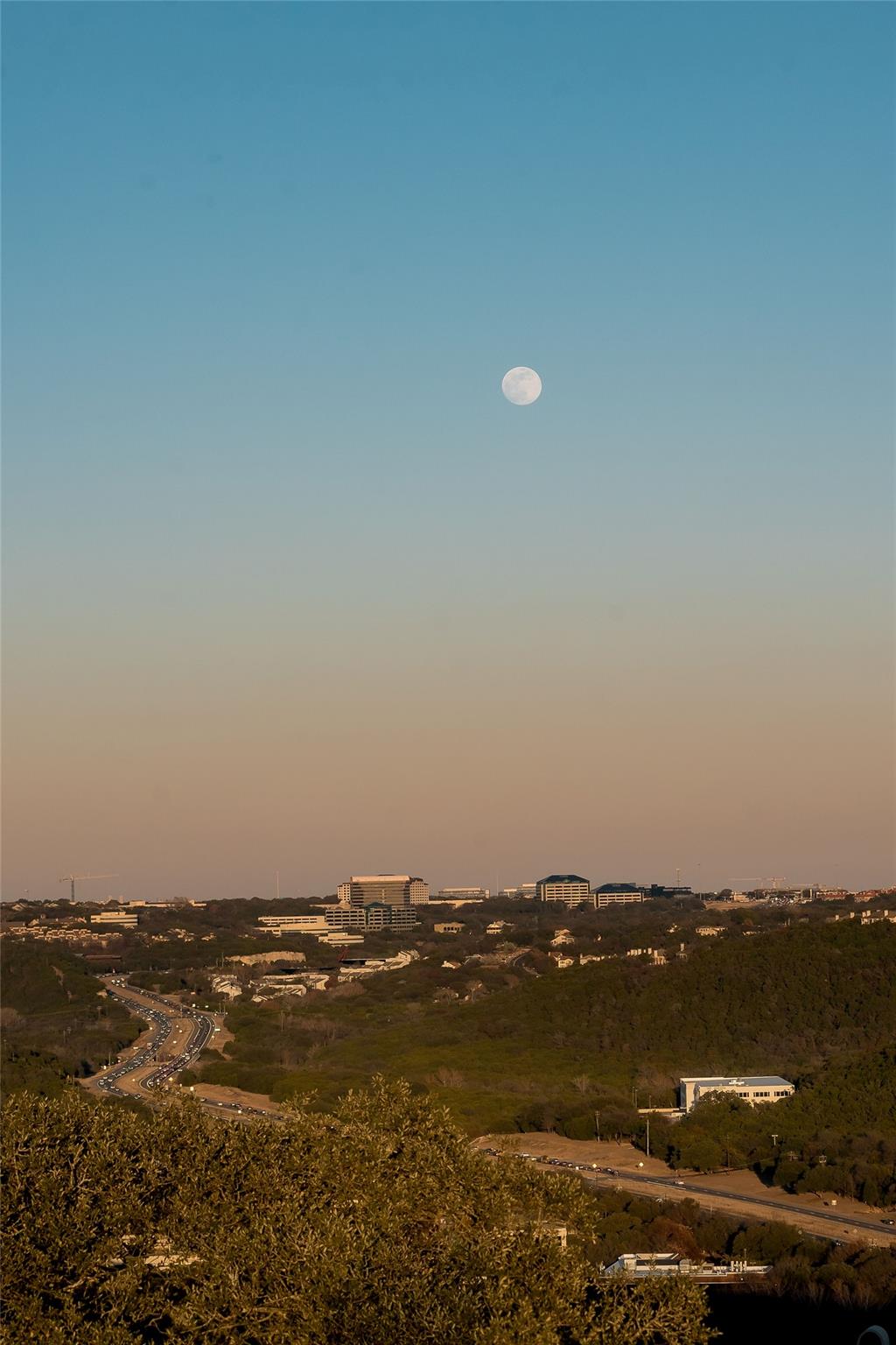 Image 16 of 36 For 6702-6712 N Capital Of Texas Highway N