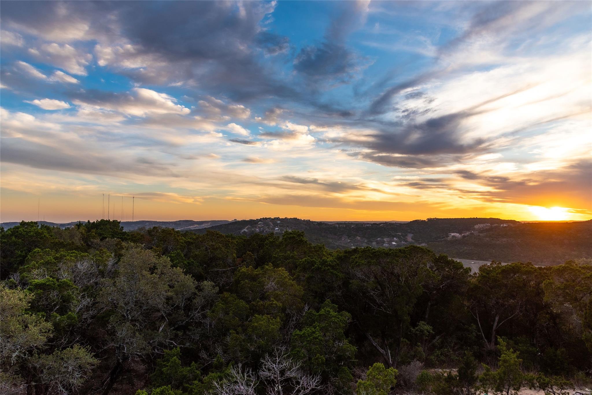 Image 22 of 36 For 6702-6712 N Capital Of Texas Highway N