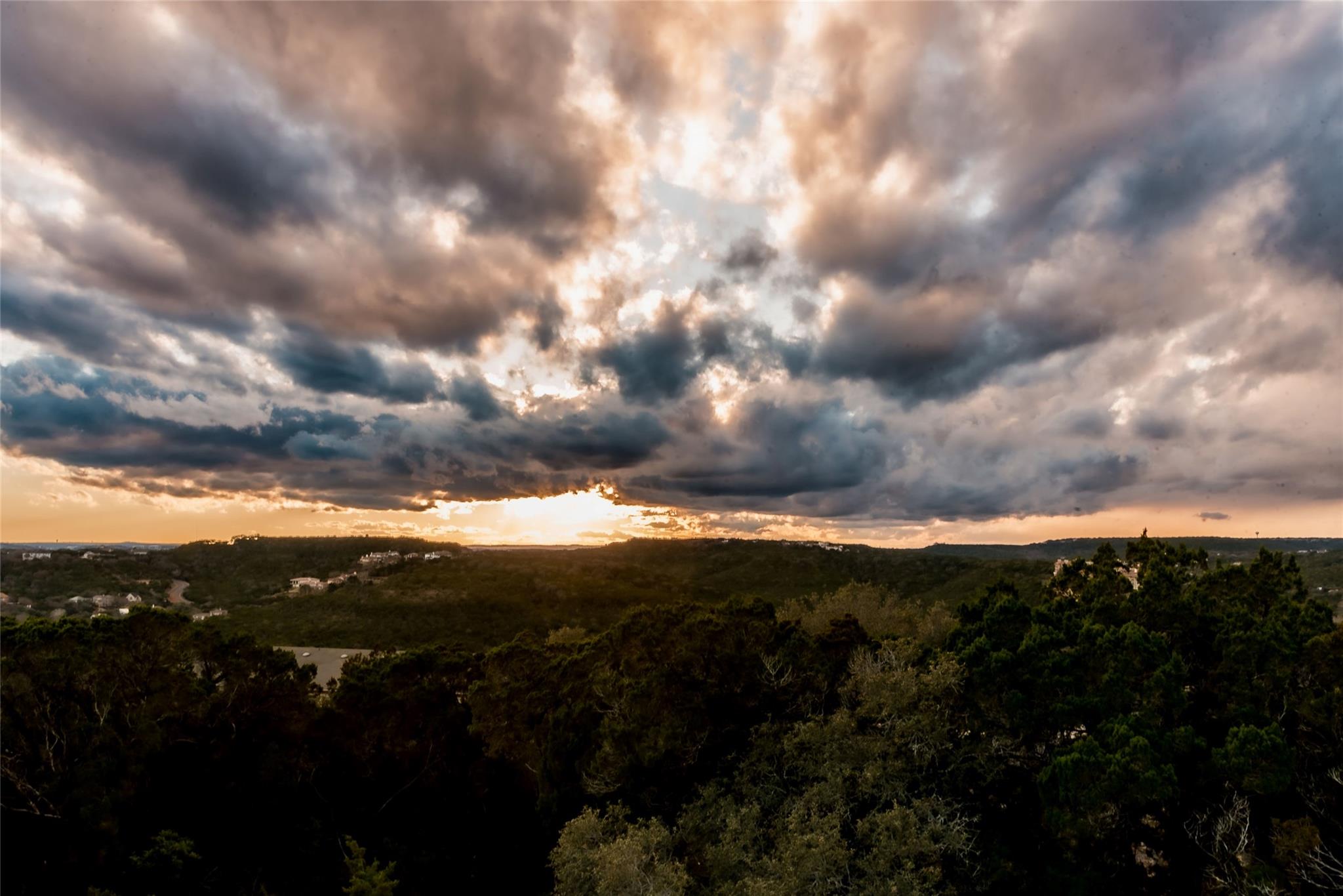 Image 29 of 36 For 6702-6712 N Capital Of Texas Highway N
