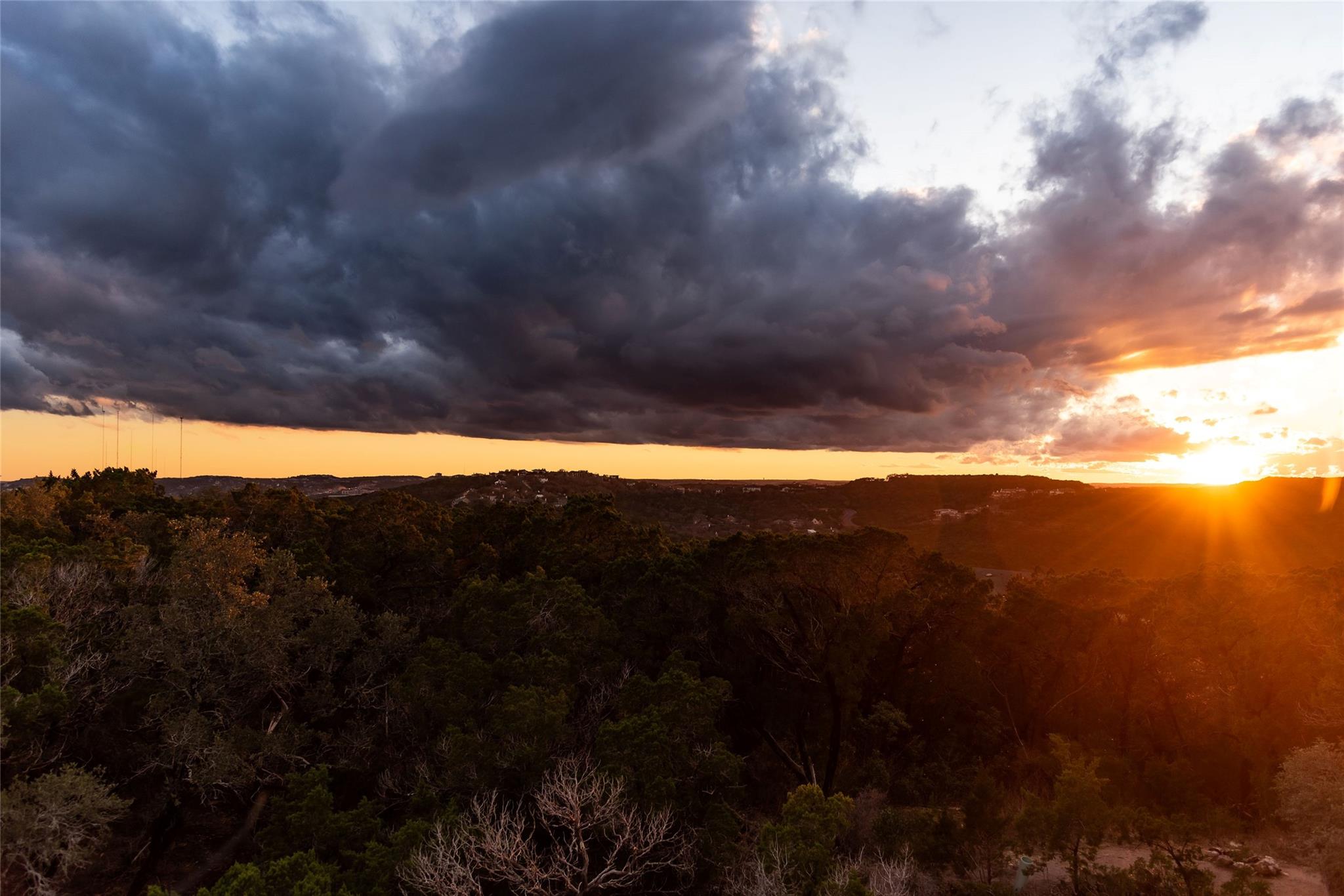 Image 30 of 36 For 6702-6712 N Capital Of Texas Highway N