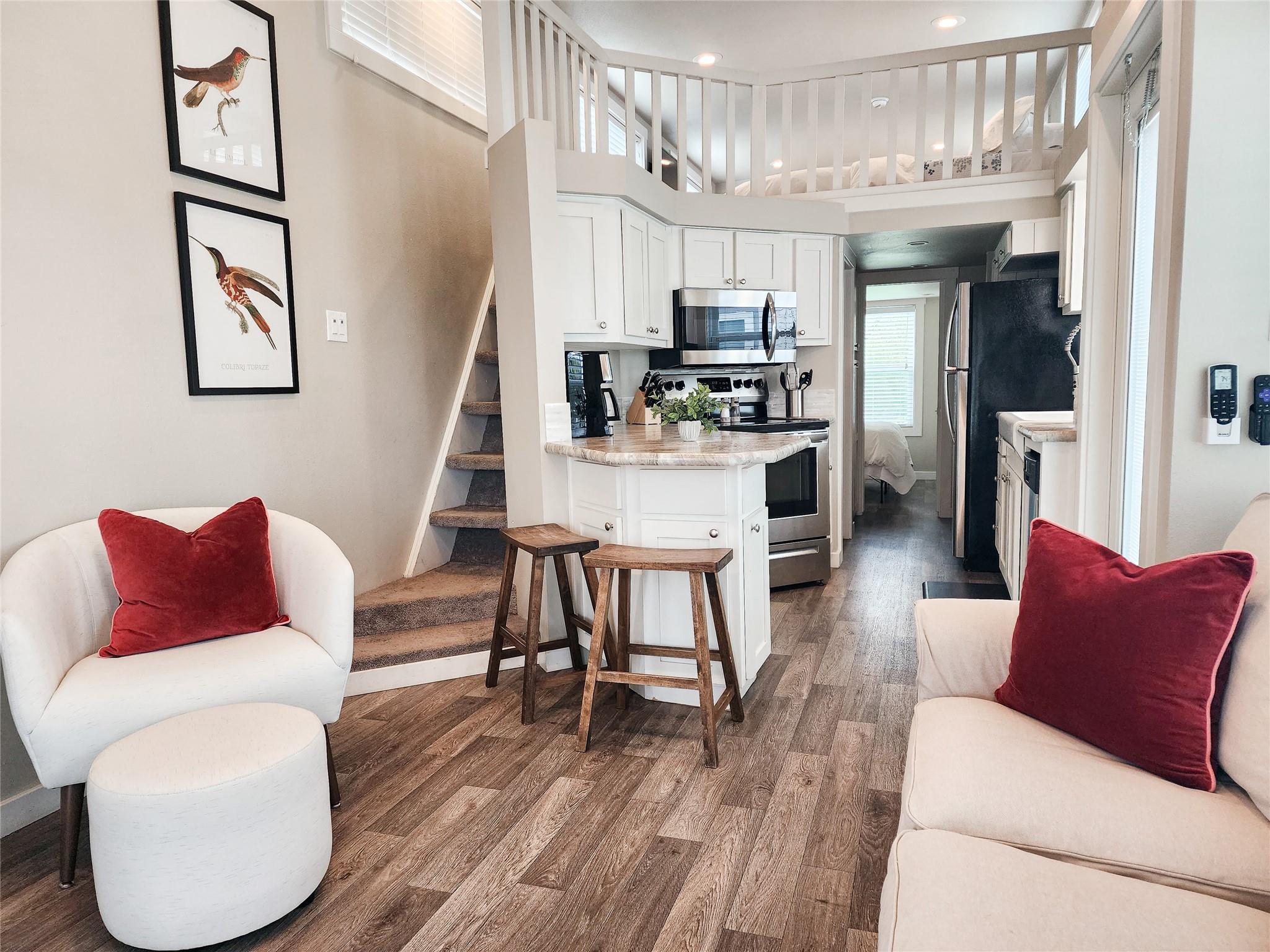 Image 12 of 28 For 282 Park Ave