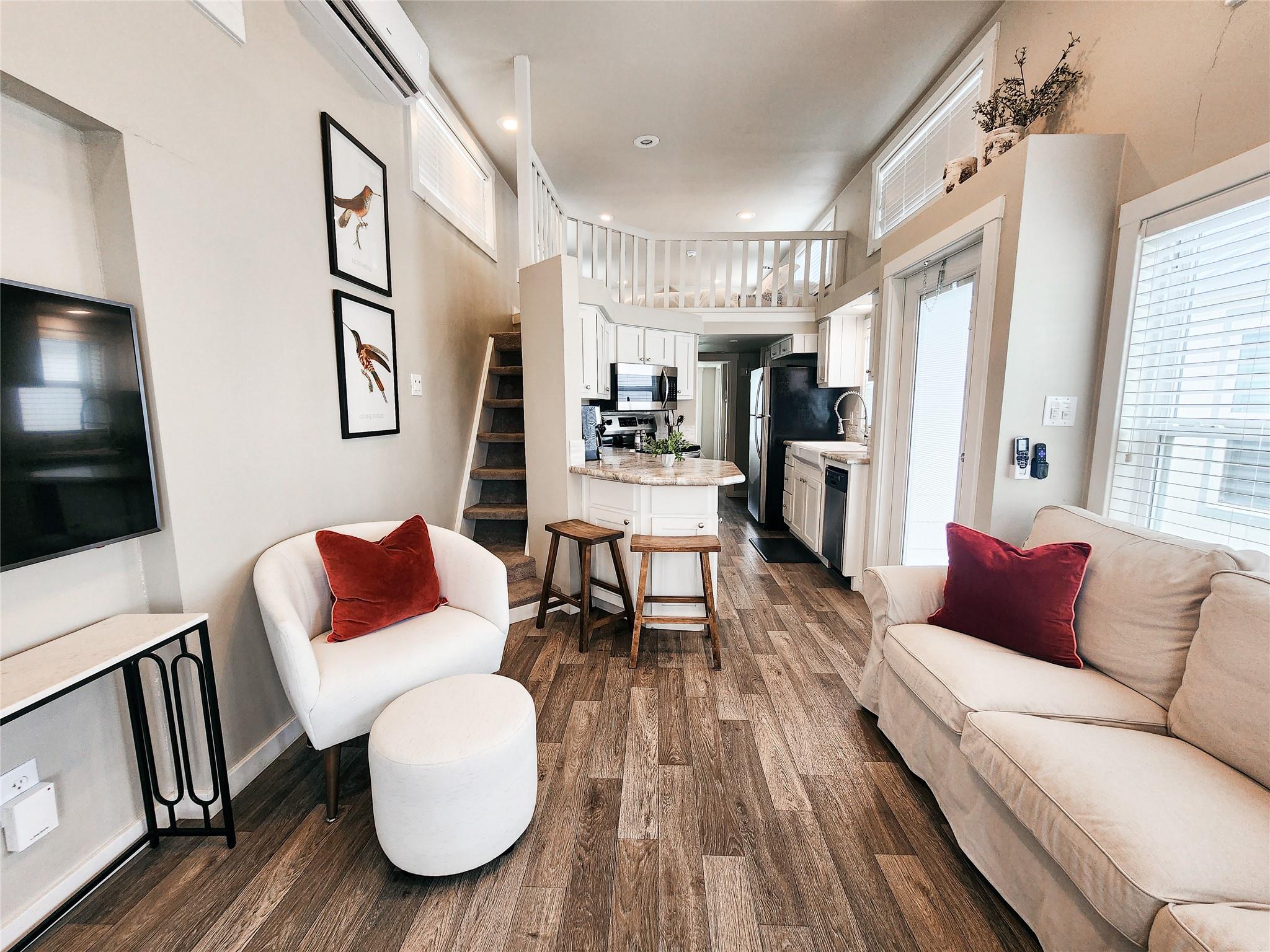 Image 13 of 28 For 282 Park Ave