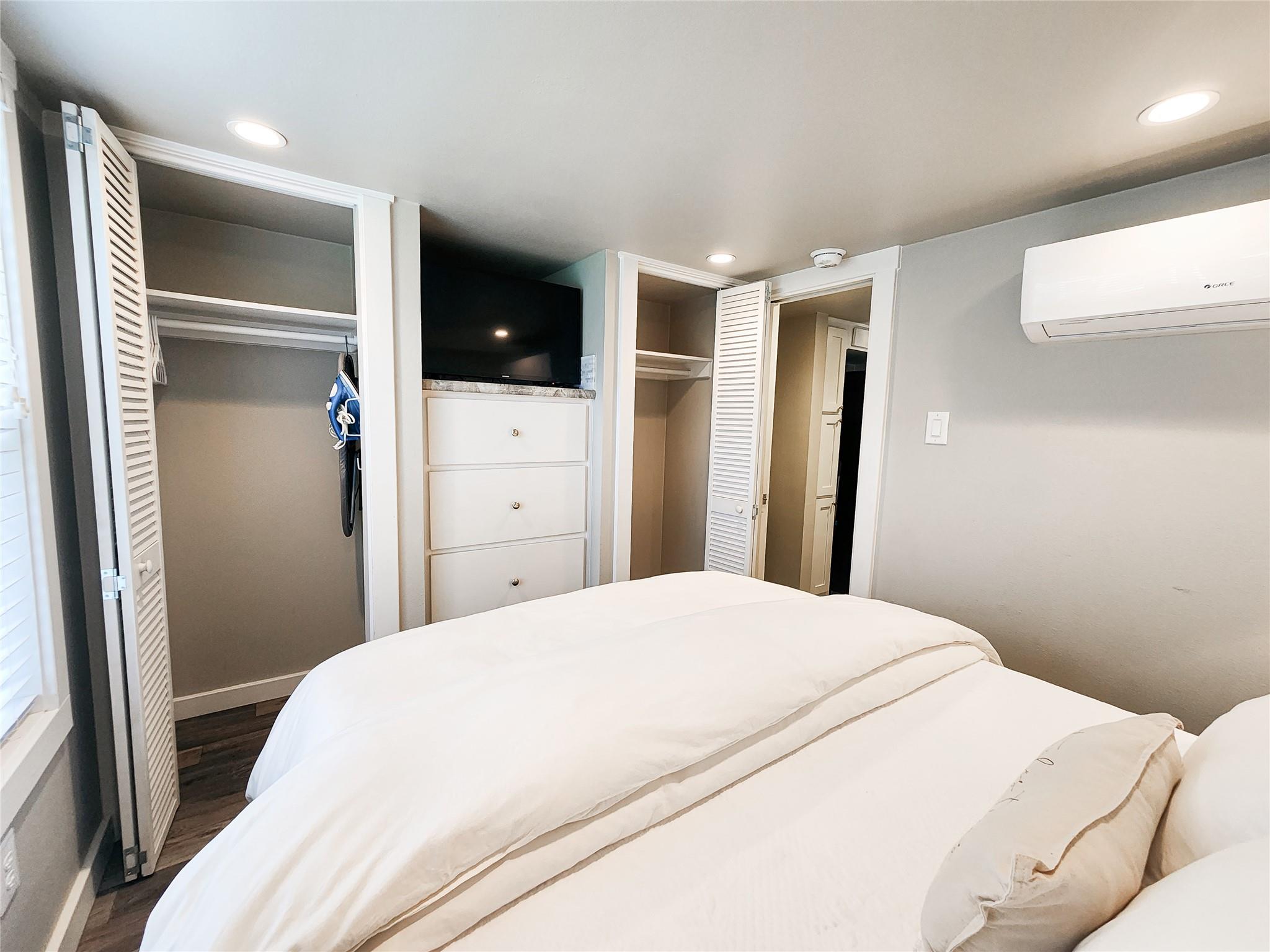 Image 19 of 28 For 282 Park Ave