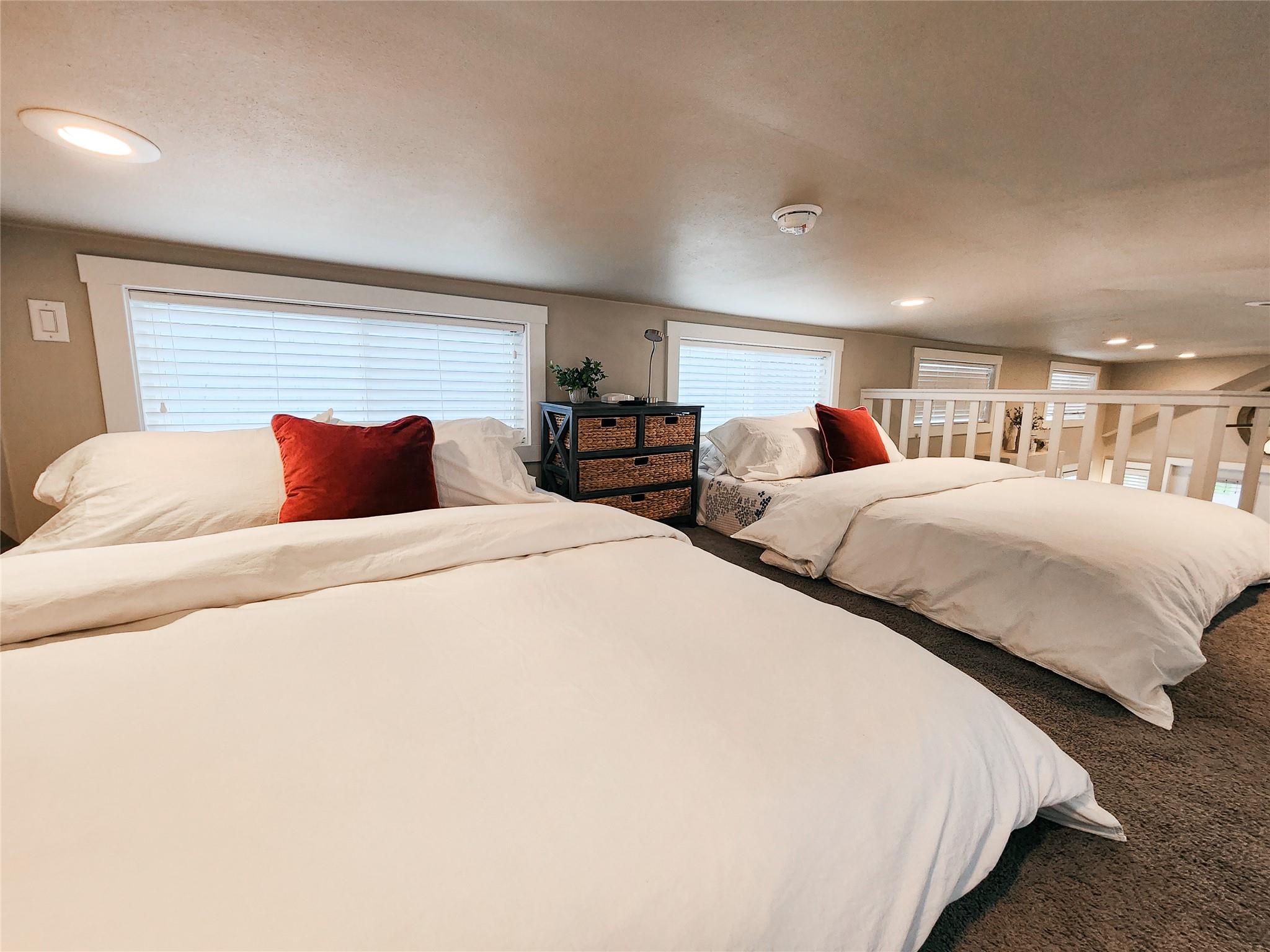 Image 21 of 28 For 282 Park Ave