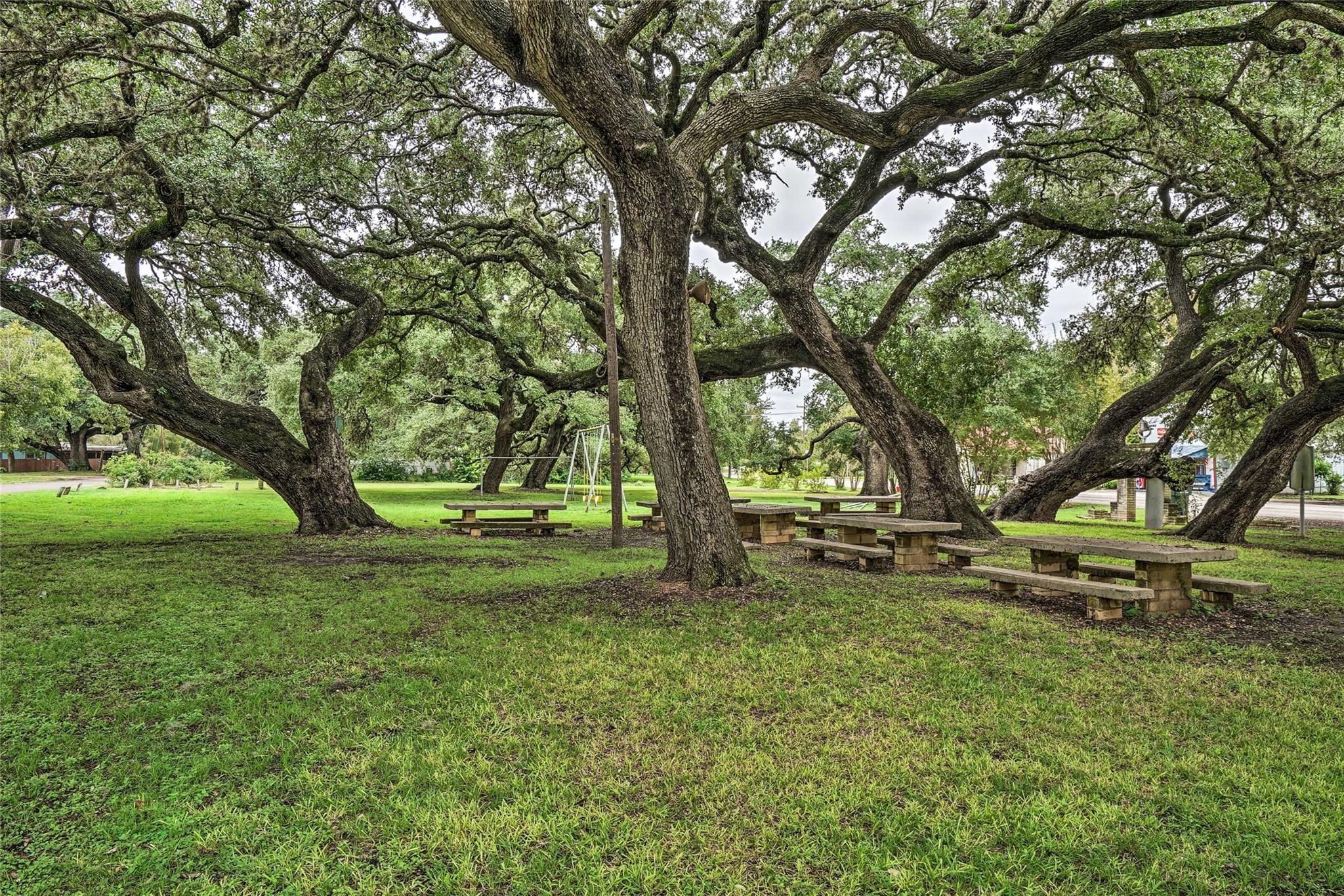 Image 27 of 28 For 282 Park Ave