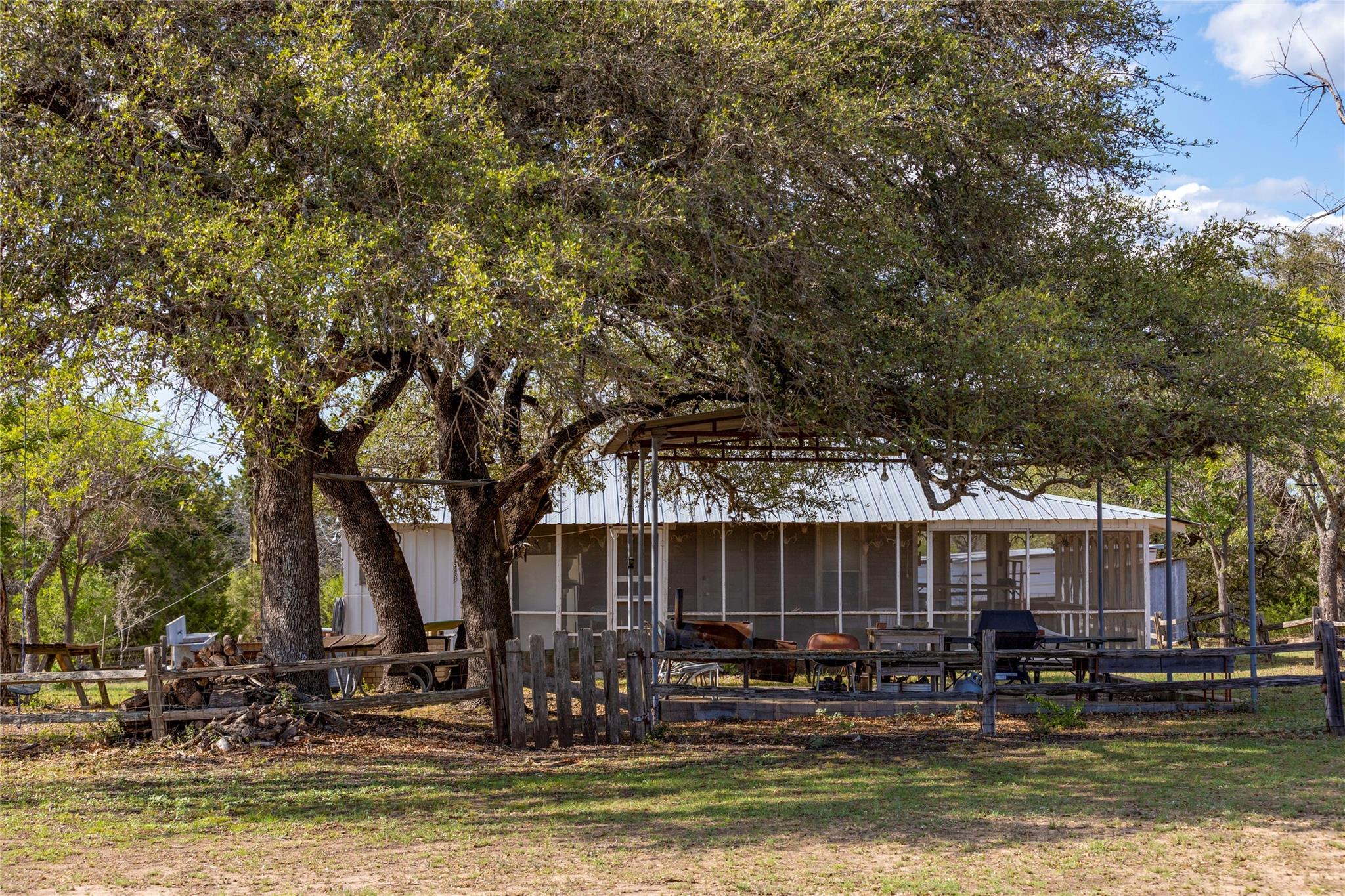 Image 22 of 31 For 9939 County Road 404