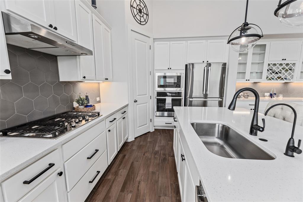 Image 14 of 33 For 116 Docking Iron Dr