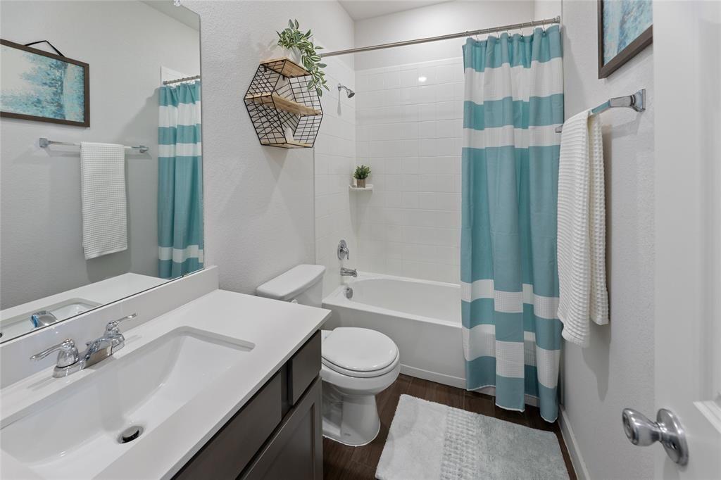 Image 23 of 33 For 116 Docking Iron Dr